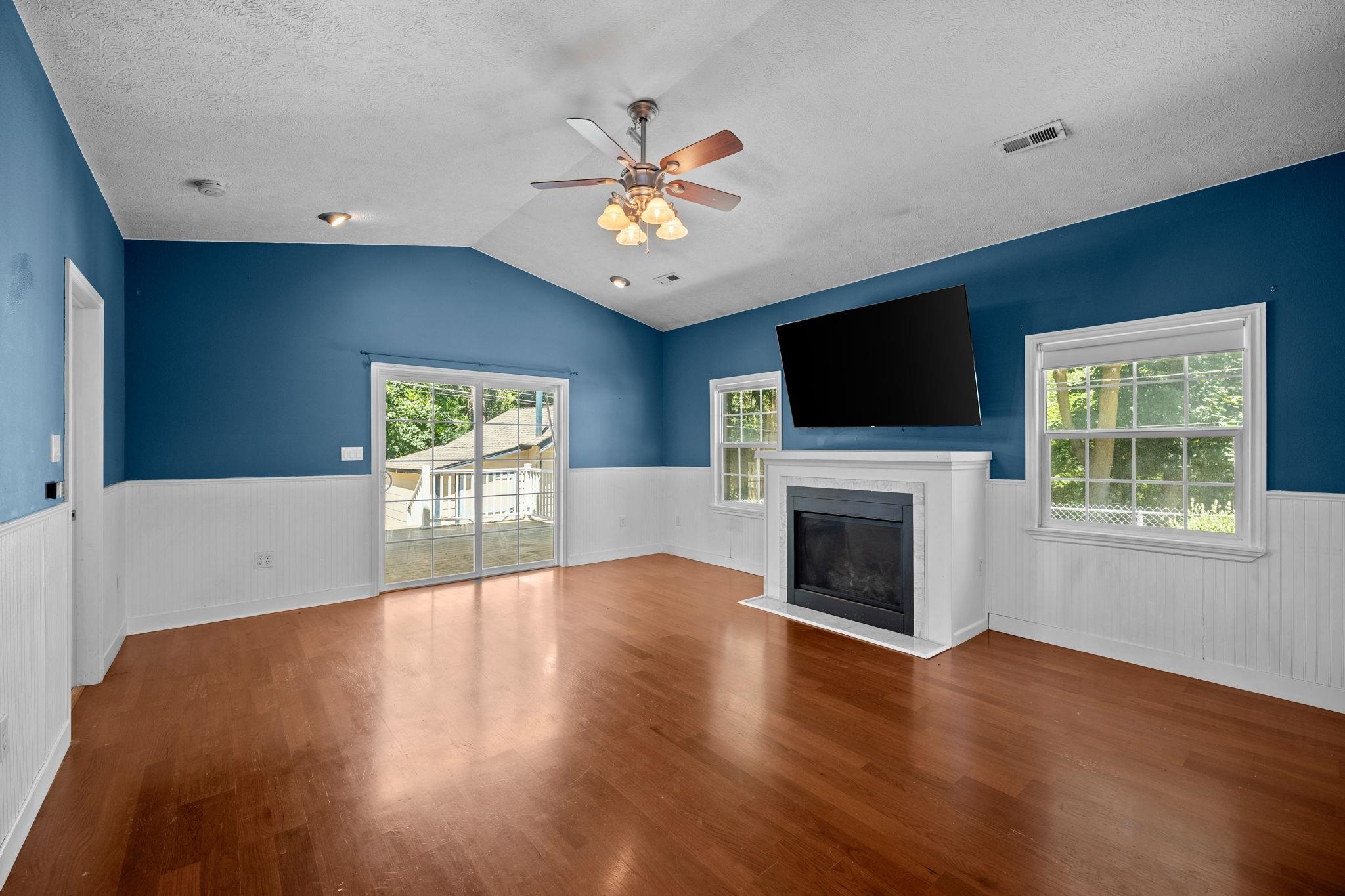 3234 W North Loop Ave - Photo 7