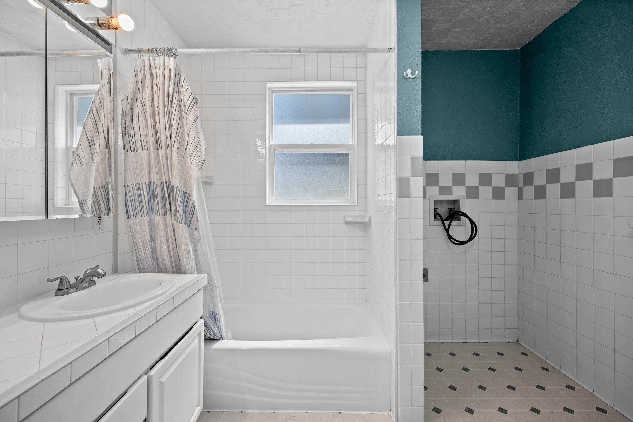 3234 W North Loop Ave - Photo 20