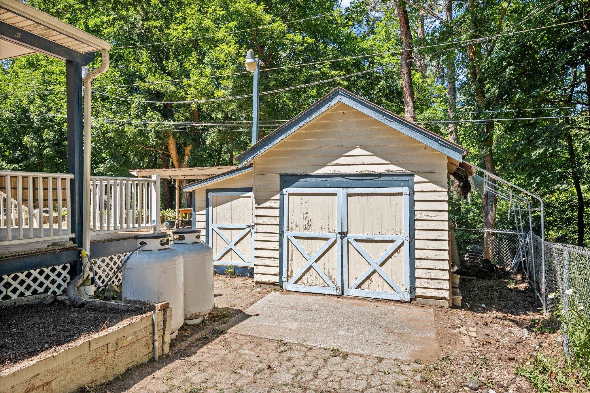 3234 W North Loop Ave - Photo 27