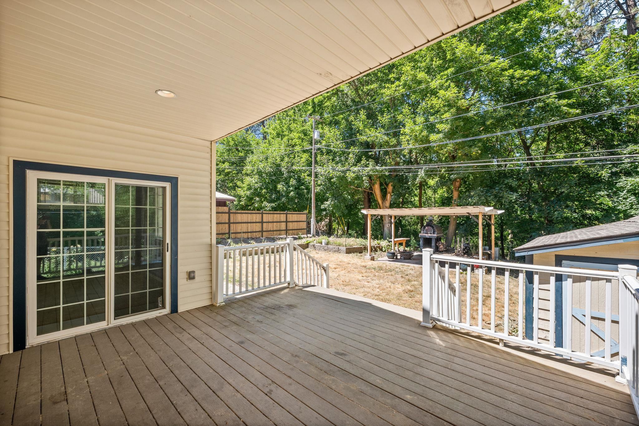 3234 W North Loop Ave - Photo 23