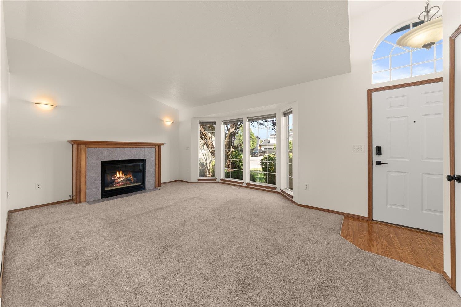 1215 N Stevenson Rd - Photo 7