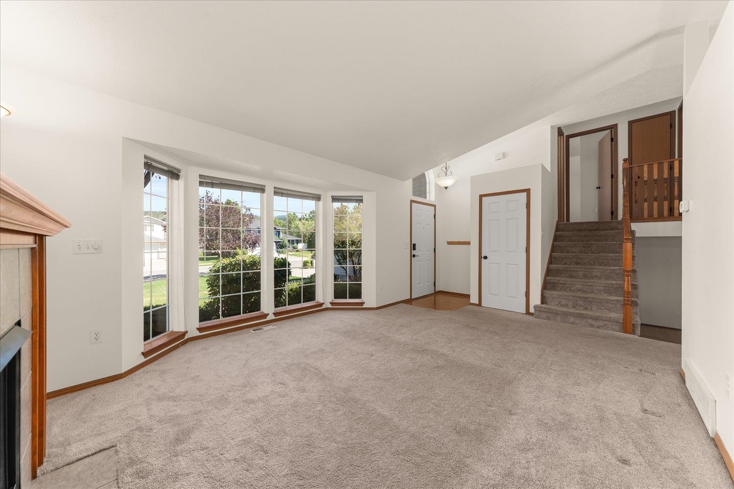 1215 N Stevenson Rd - Photo 8