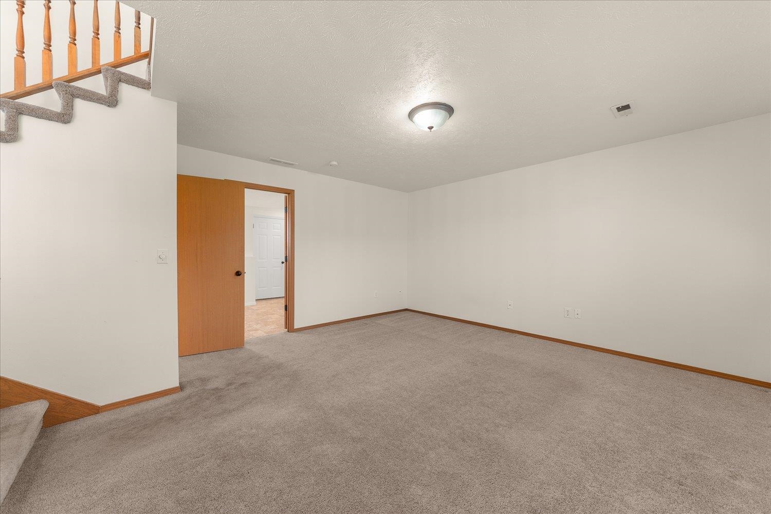 1215 N Stevenson Rd - Photo 20