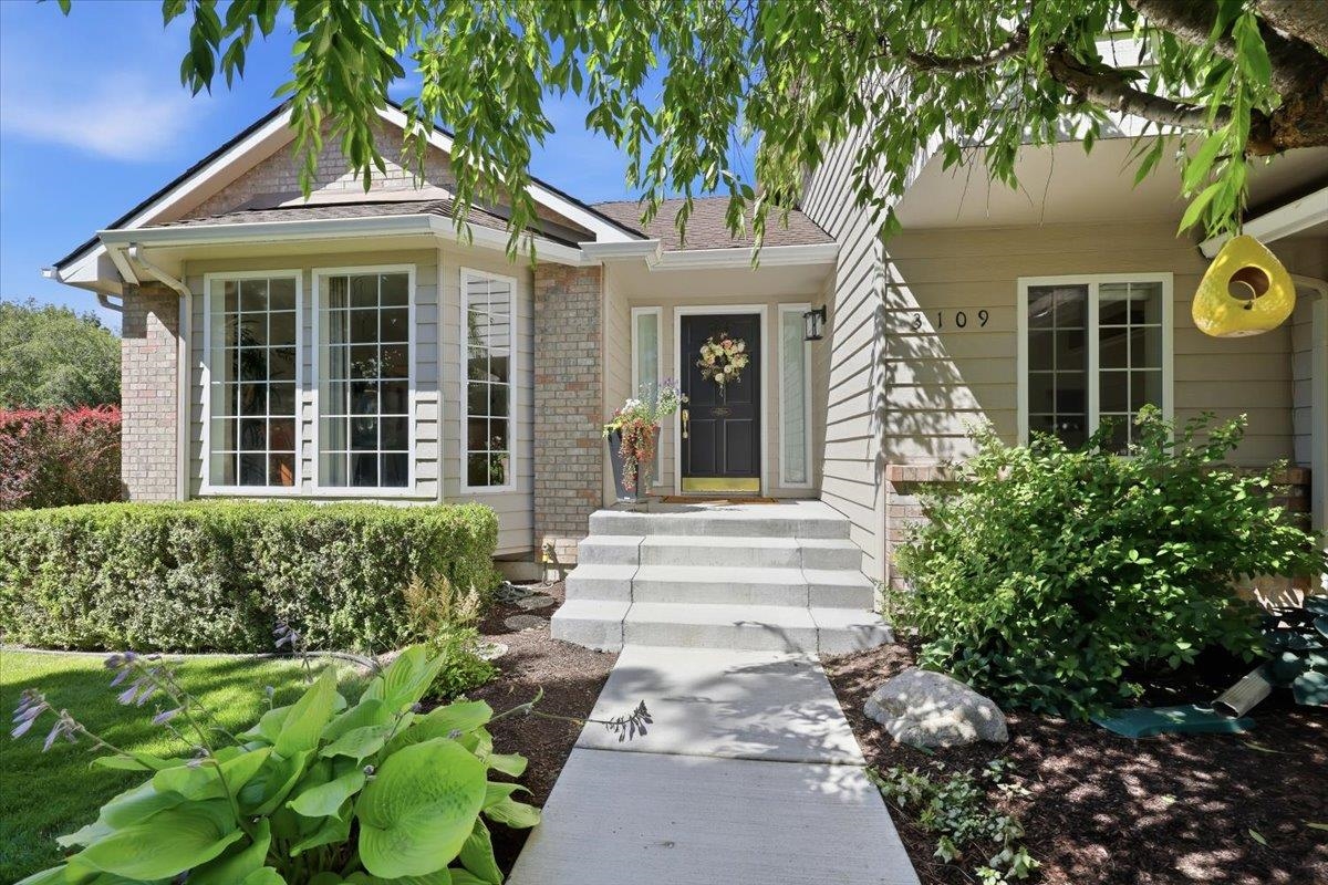 3109 E 65th Ave - Photo 3