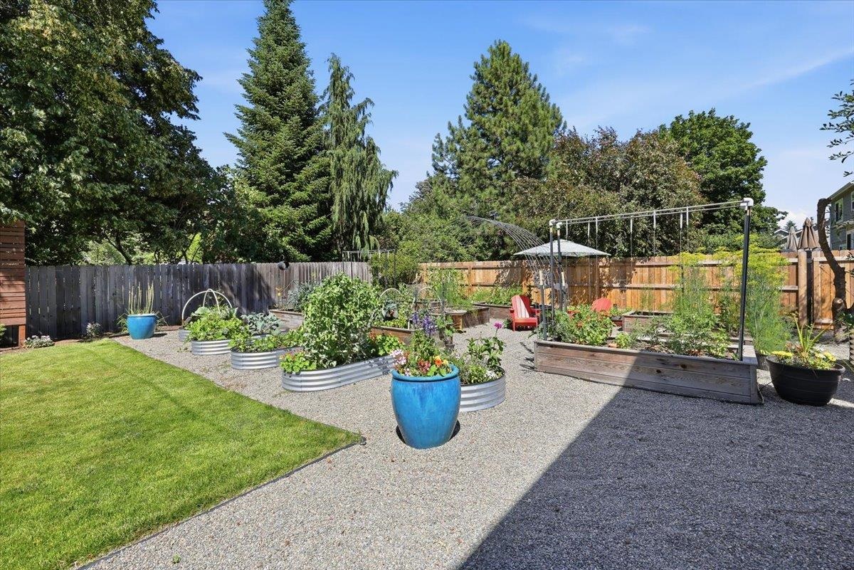 3109 E 65th Ave - Photo 33