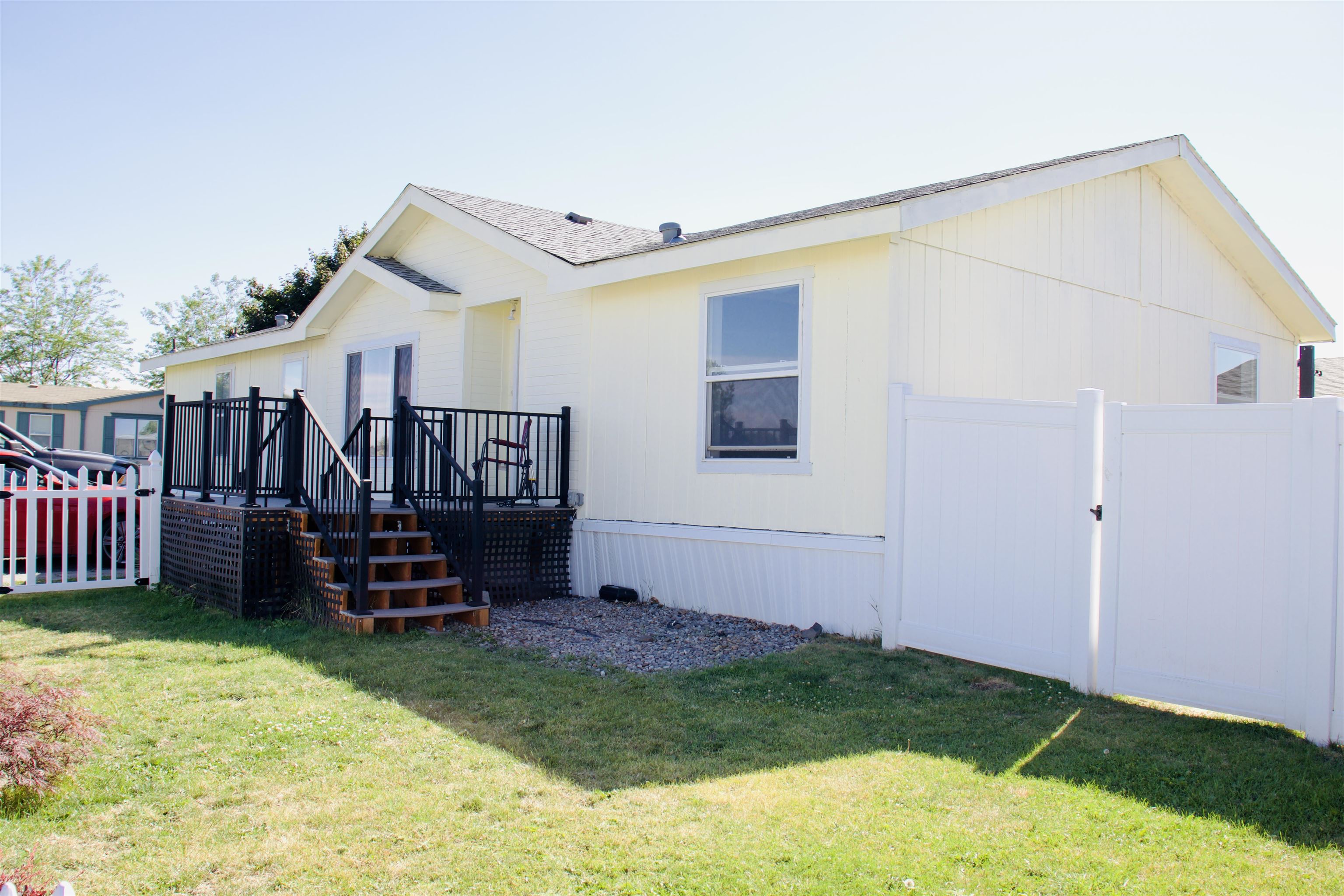 10510 W Richland Rd - Photo 3