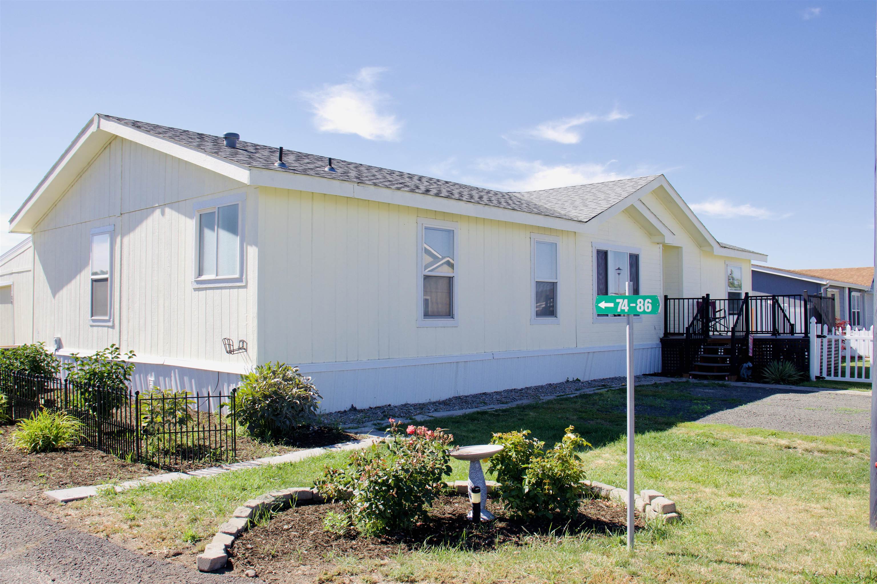 10510 W Richland Rd - Photo 1