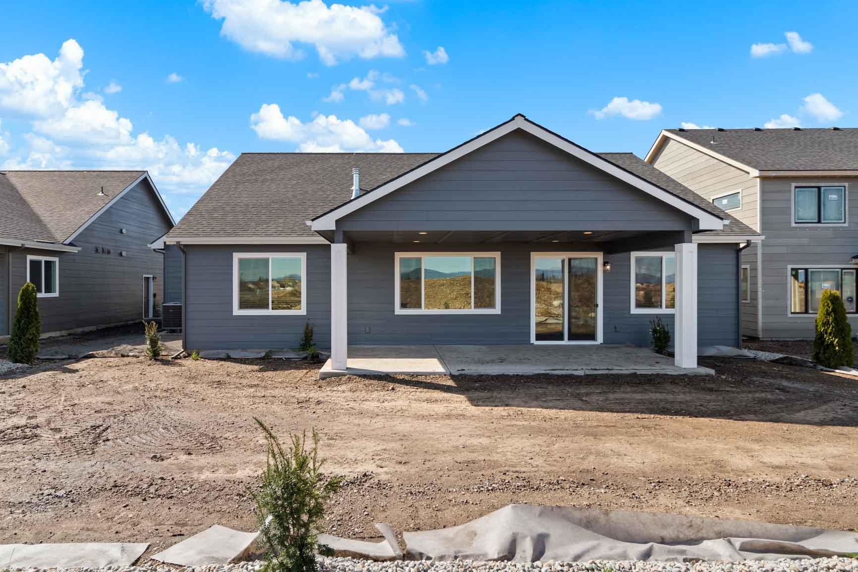 12184 N VALENCIA Ave - Photo 4