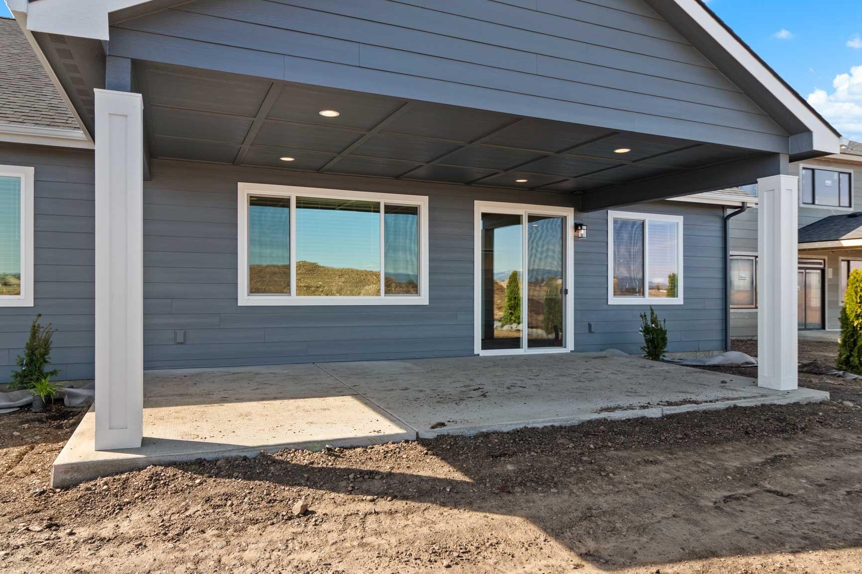 12184 N VALENCIA Ave - Photo 5