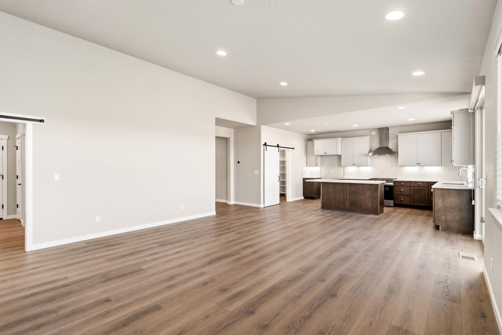 12184 N VALENCIA Ave - Photo 20