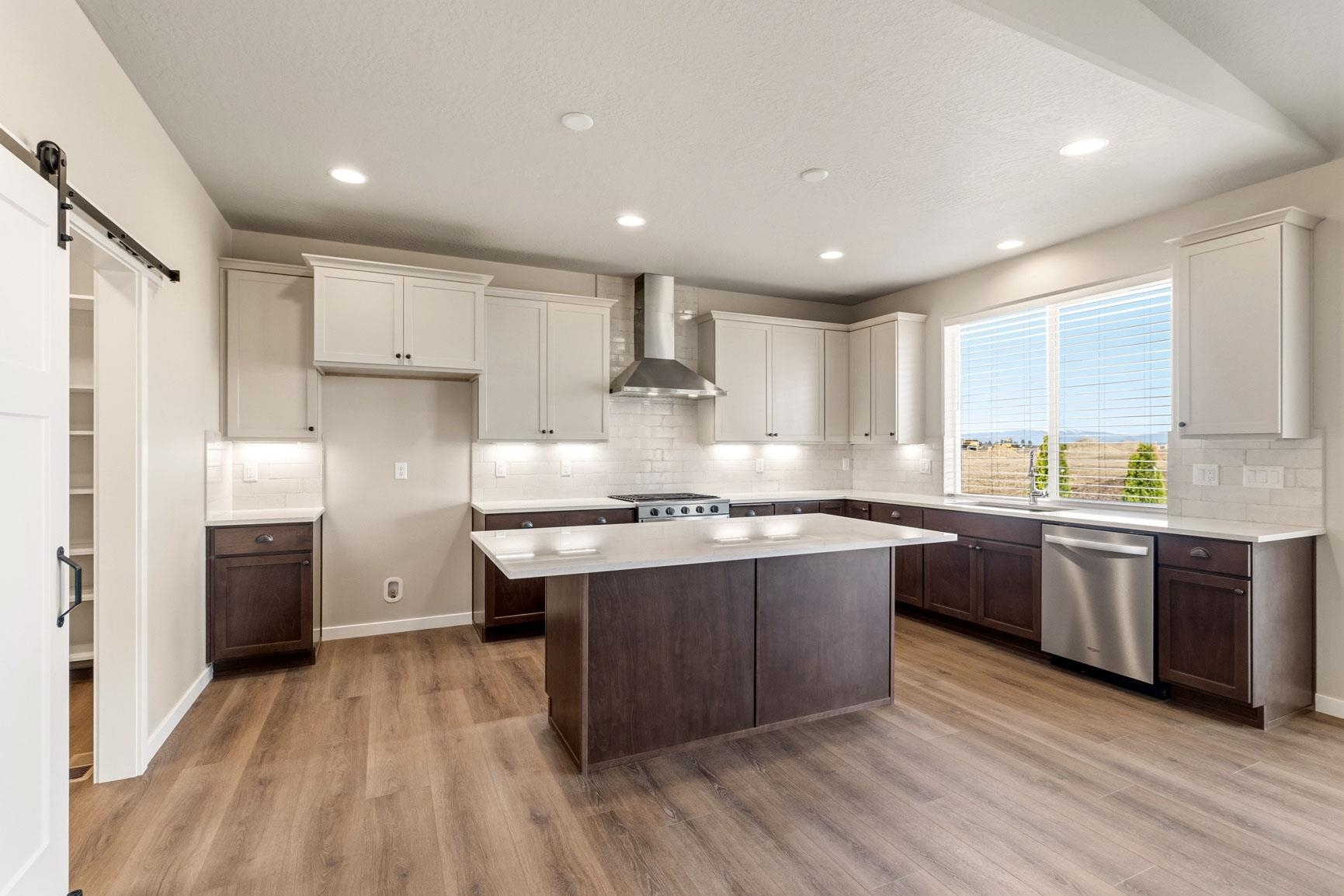 12184 N VALENCIA Ave - Photo 26