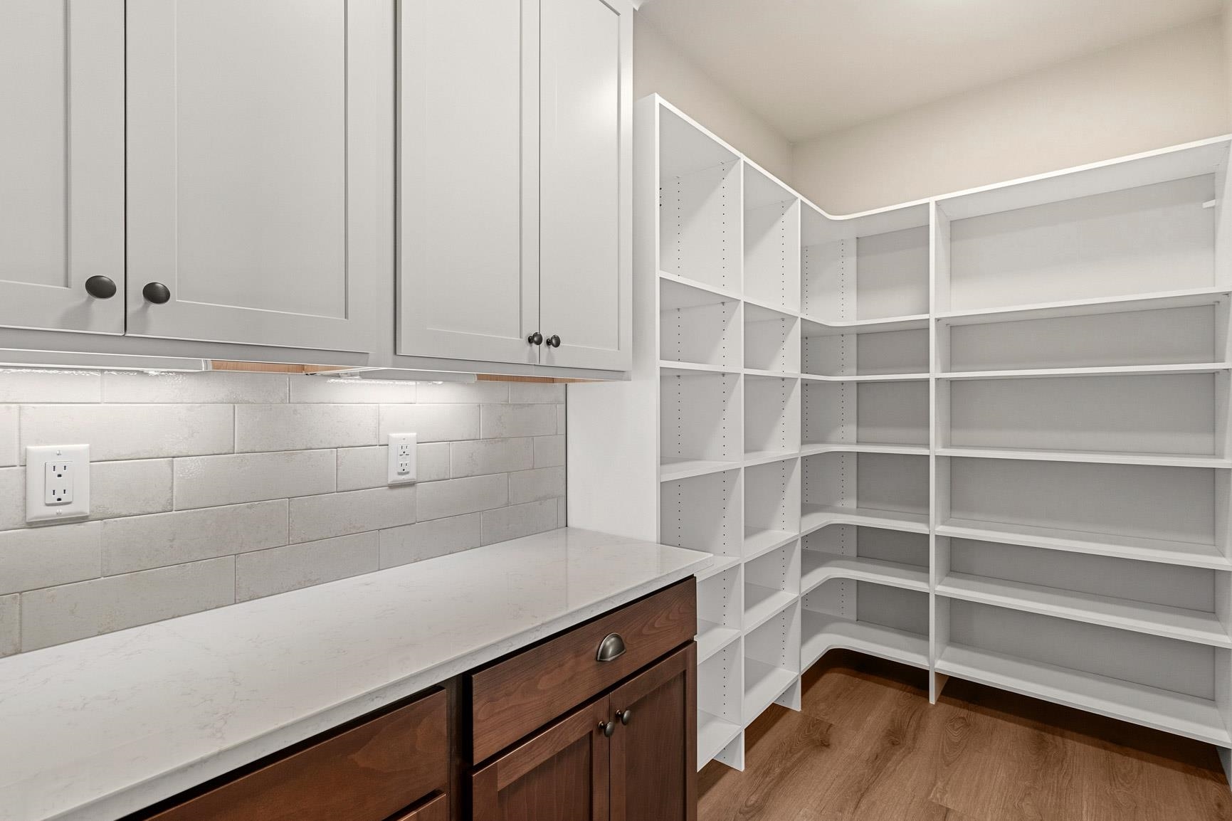 12184 N VALENCIA Ave - Photo 29