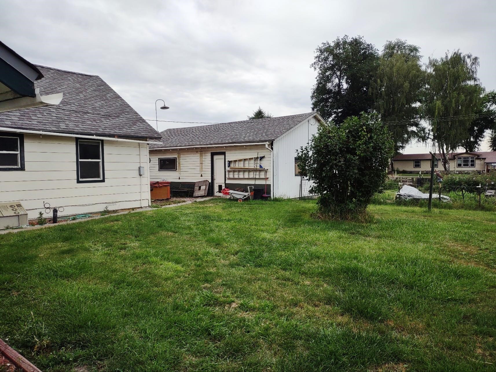 304 S West St - Photo 5