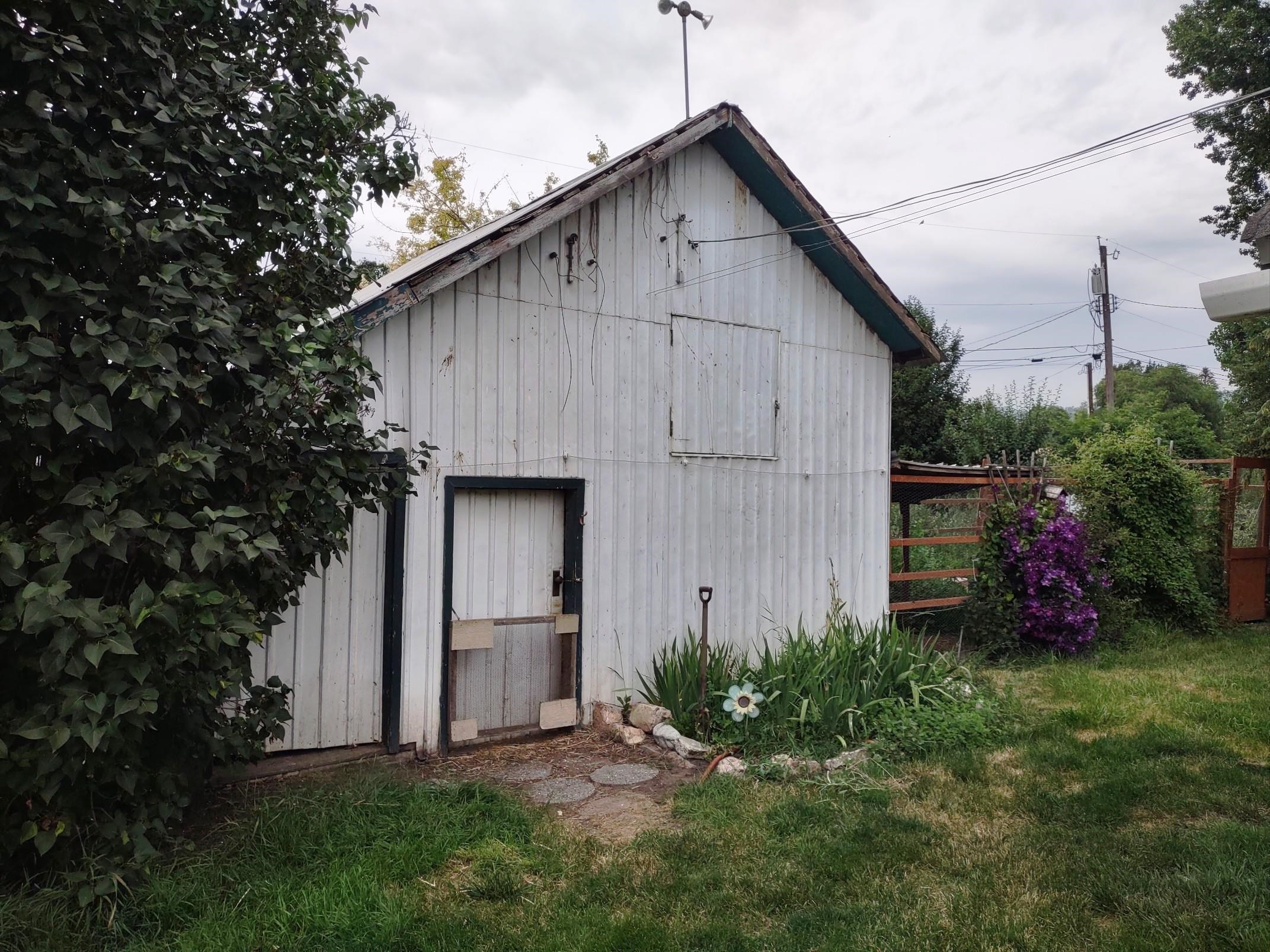 304 S West St - Photo 27