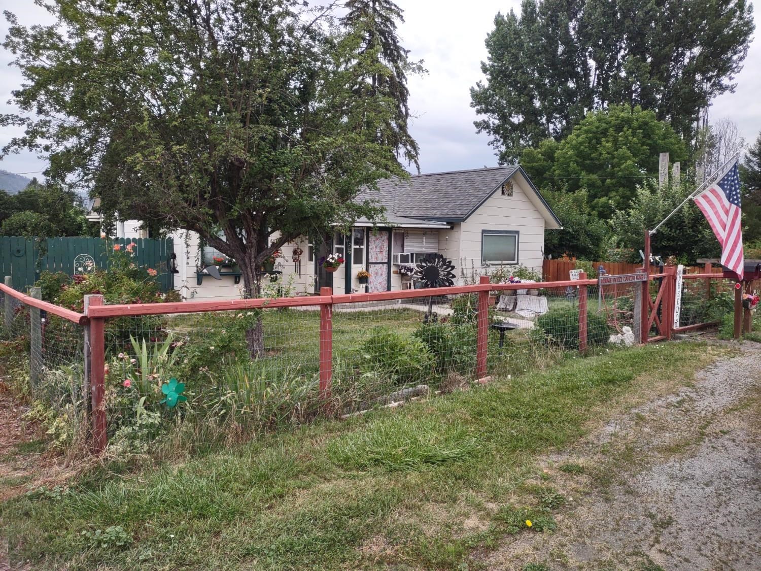 304 S West St - Photo 1