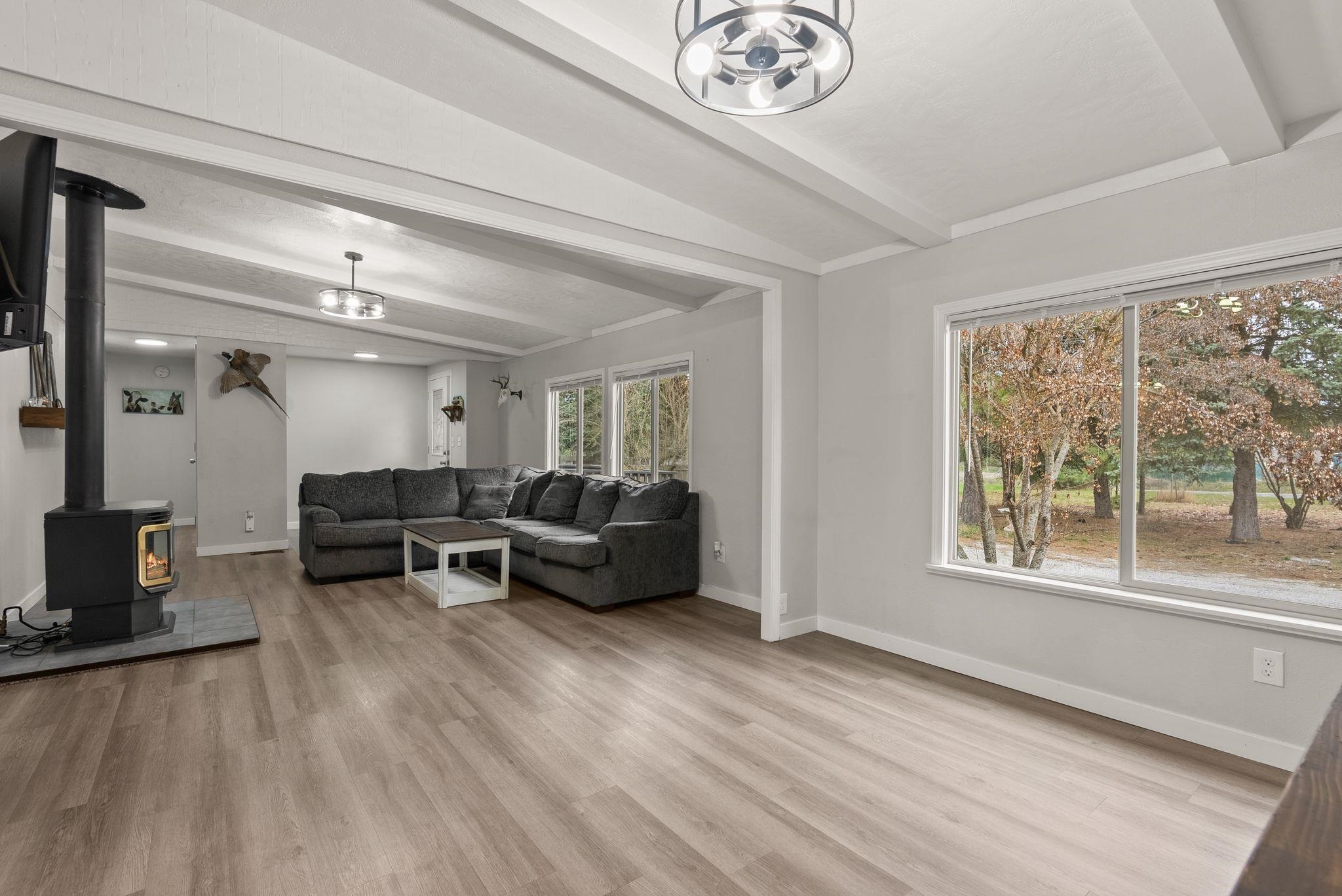 3210 E Denison-Chattaroy Rd - Photo 8