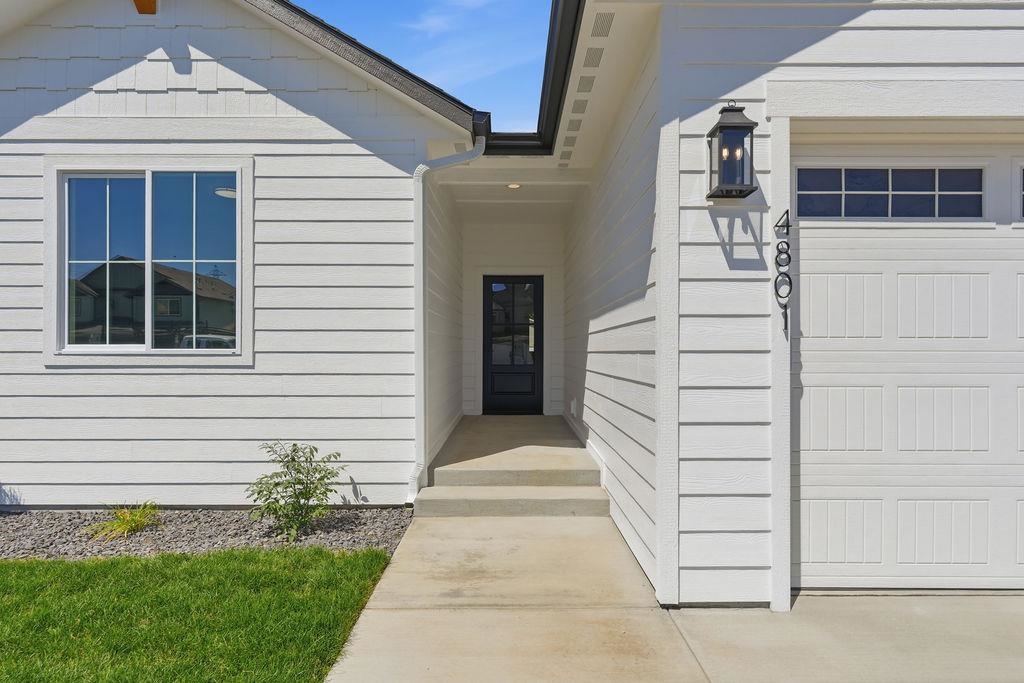 4801 E Fairview Ave - Photo 3
