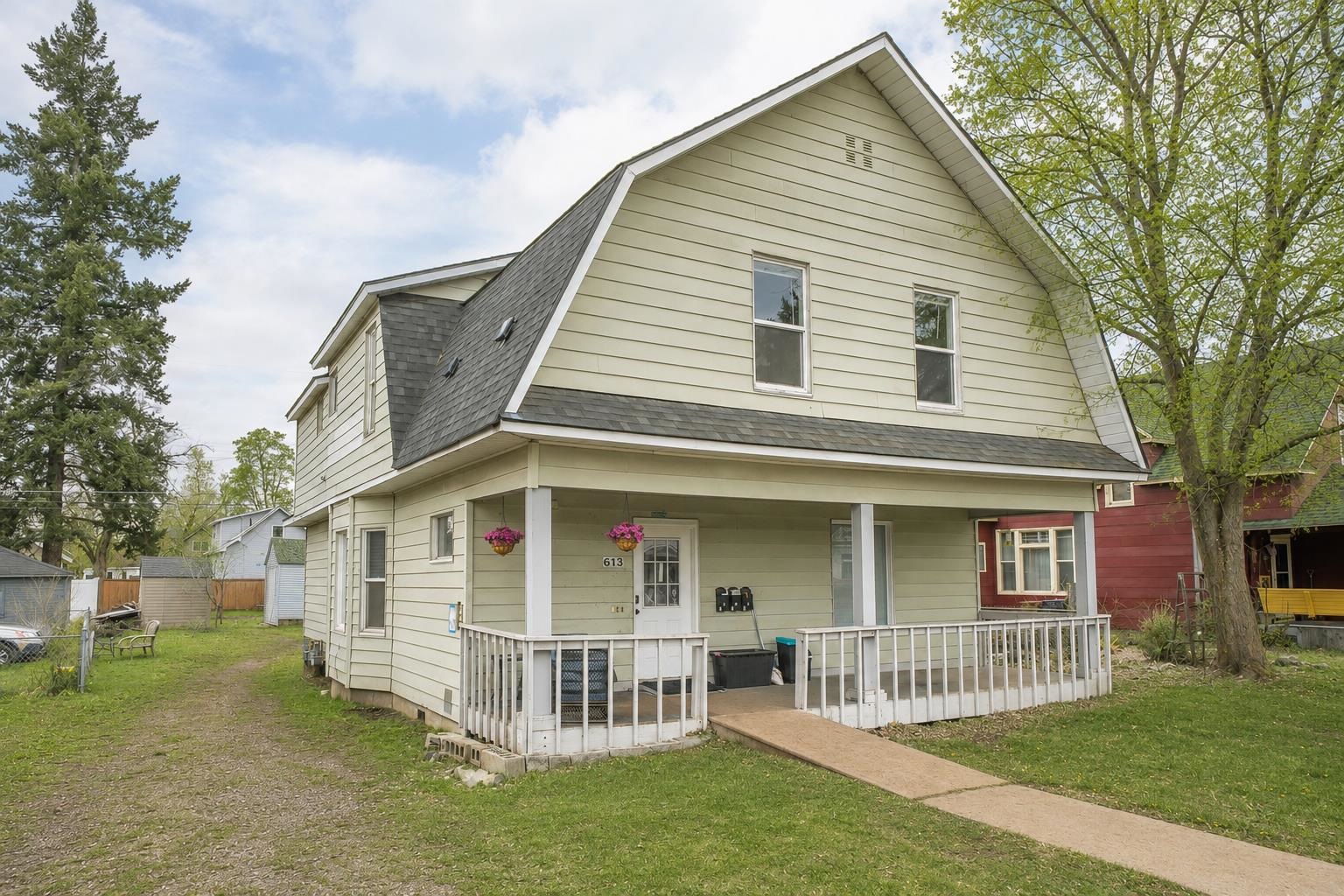 613 W Knox Ave - Photo 1