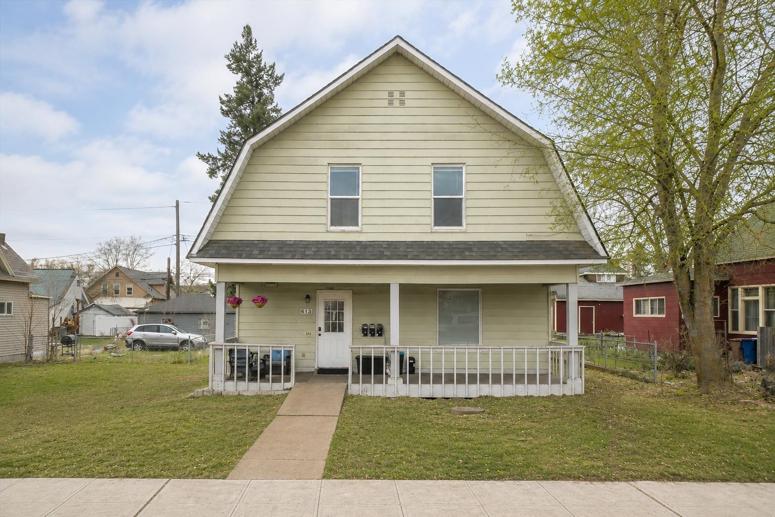 613 W Knox Ave - Photo 2