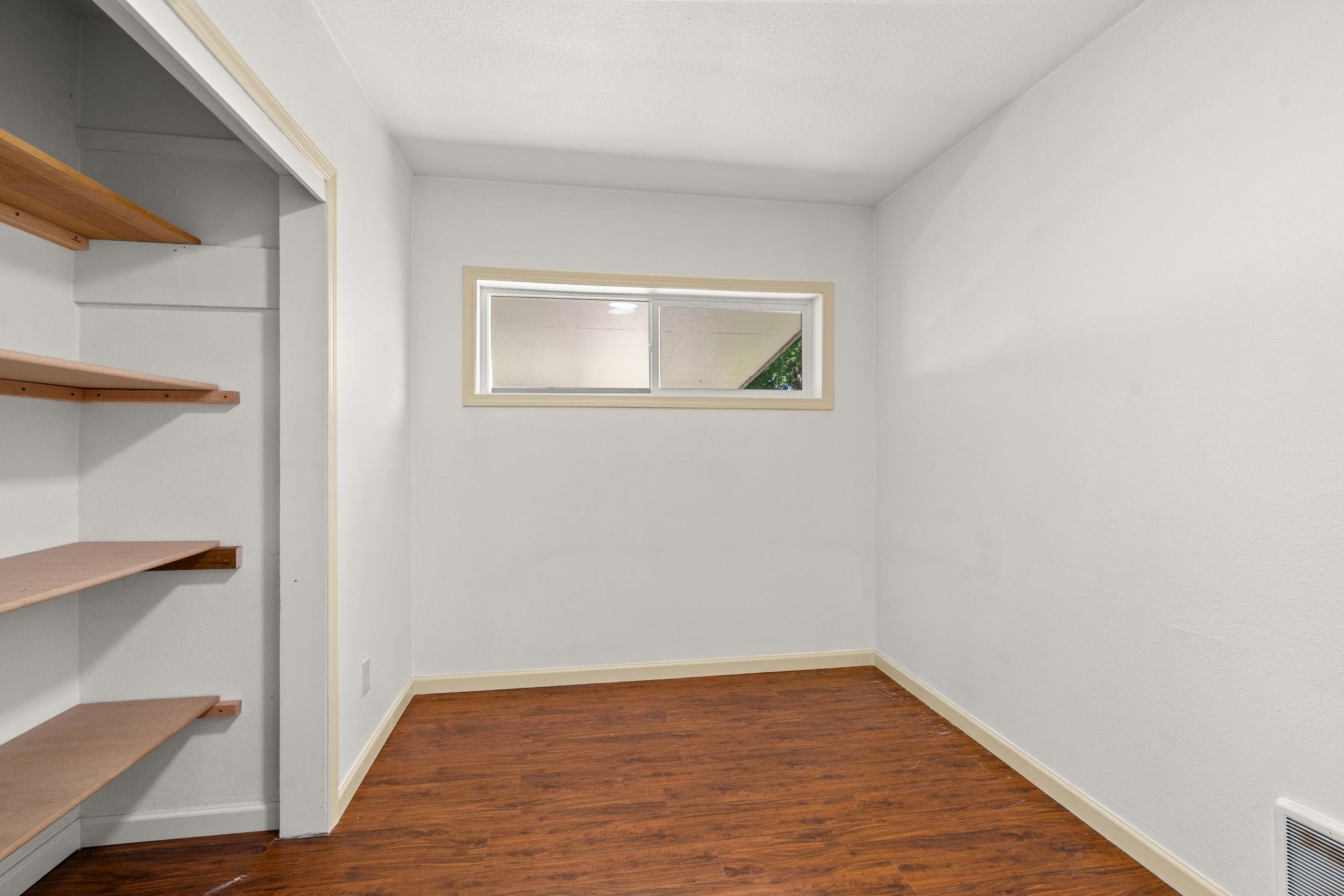 12719 E 8th Ave - Photo 19