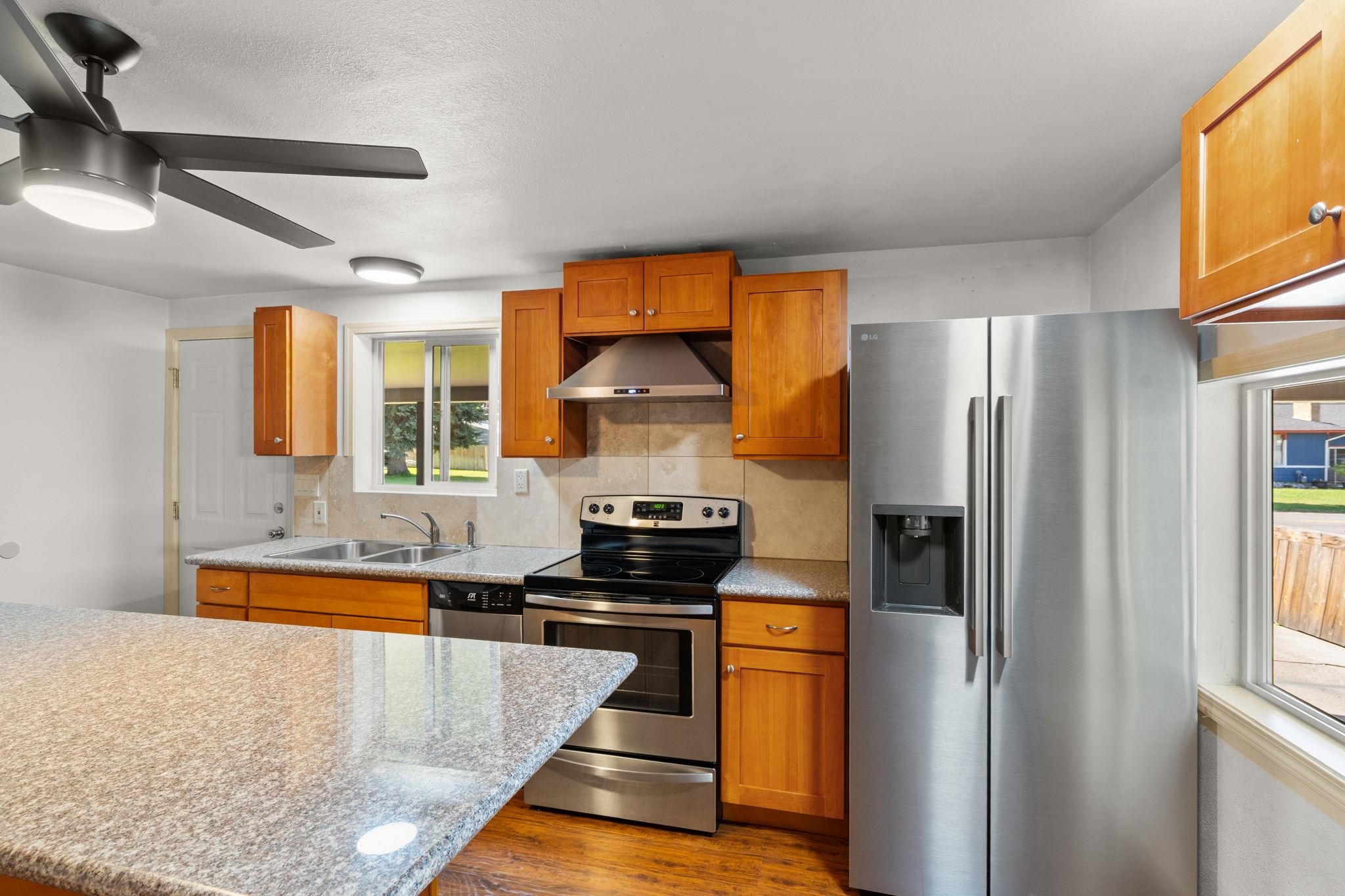 12719 E 8th Ave - Photo 12