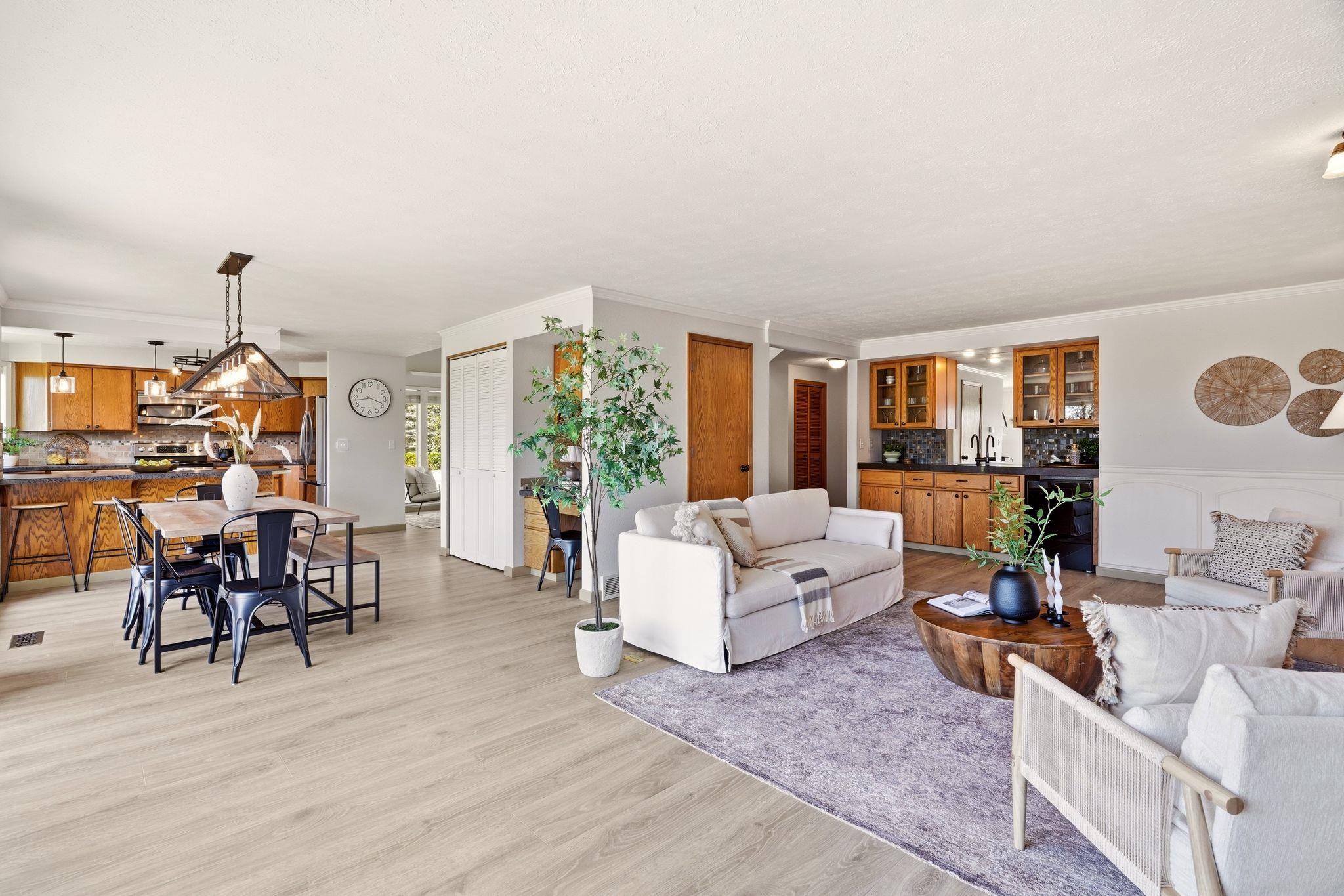 6807 Tomaker Ln - Photo 10