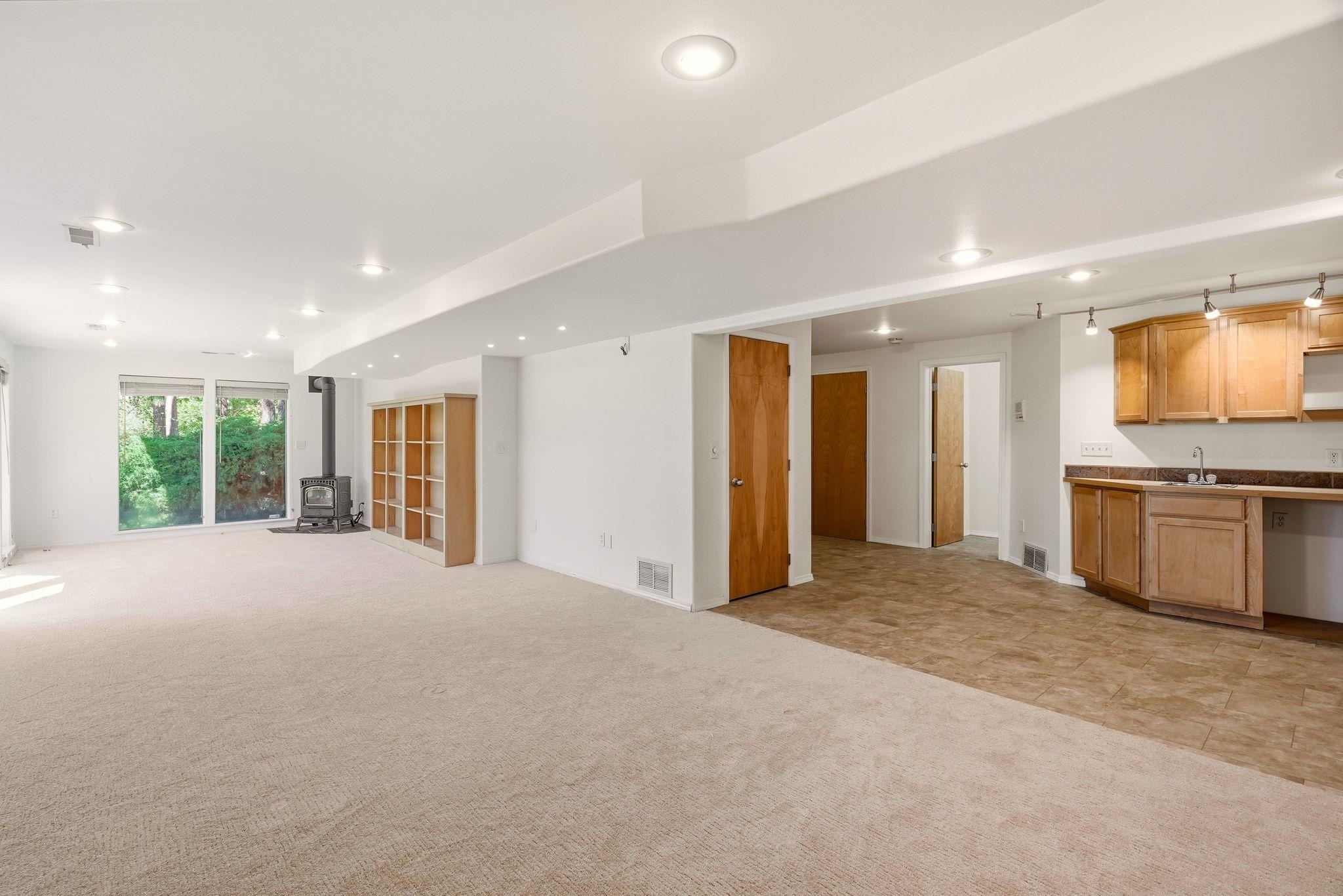 6807 Tomaker Ln - Photo 39