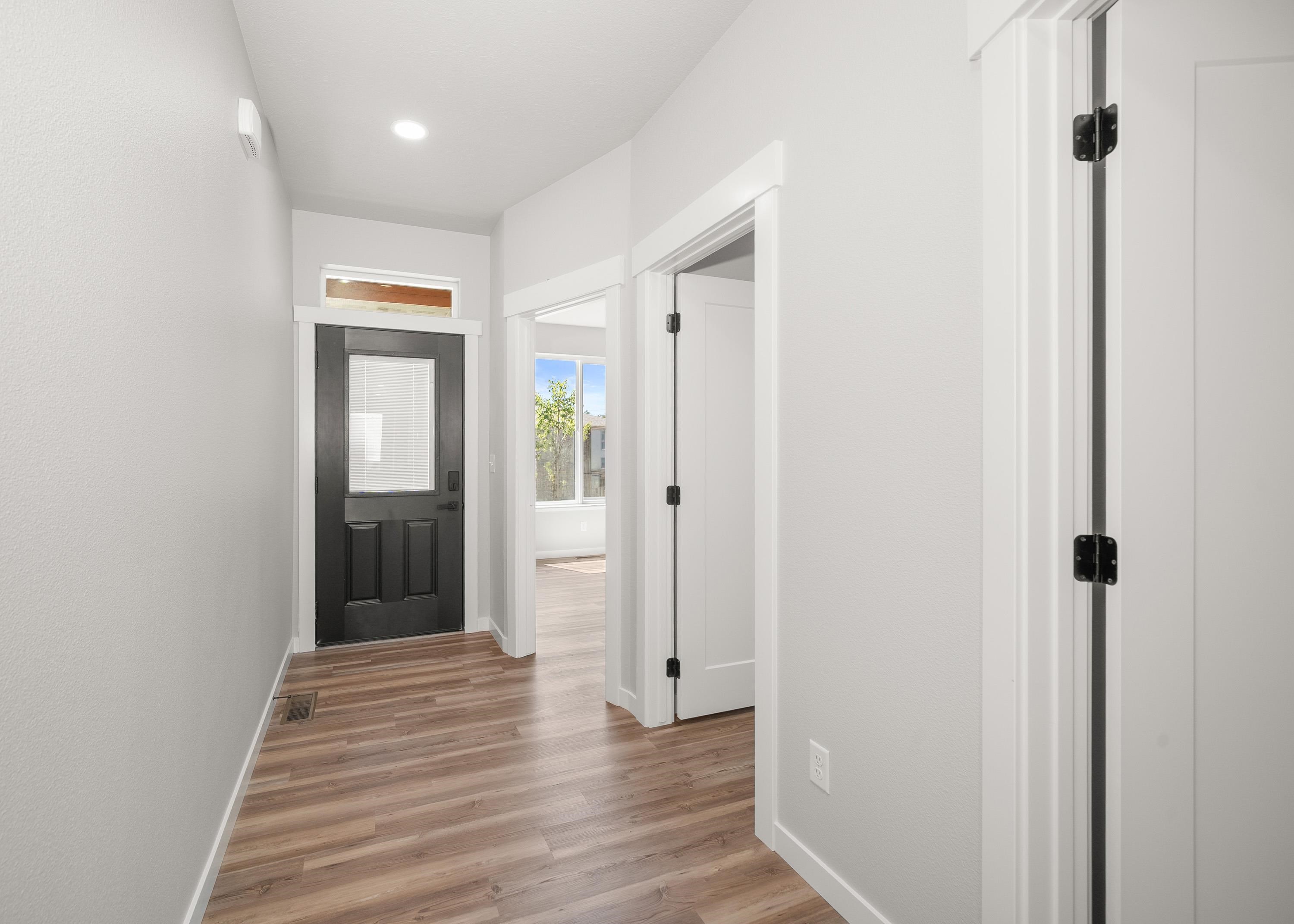 2011 E Longfellow Ave - Photo 5