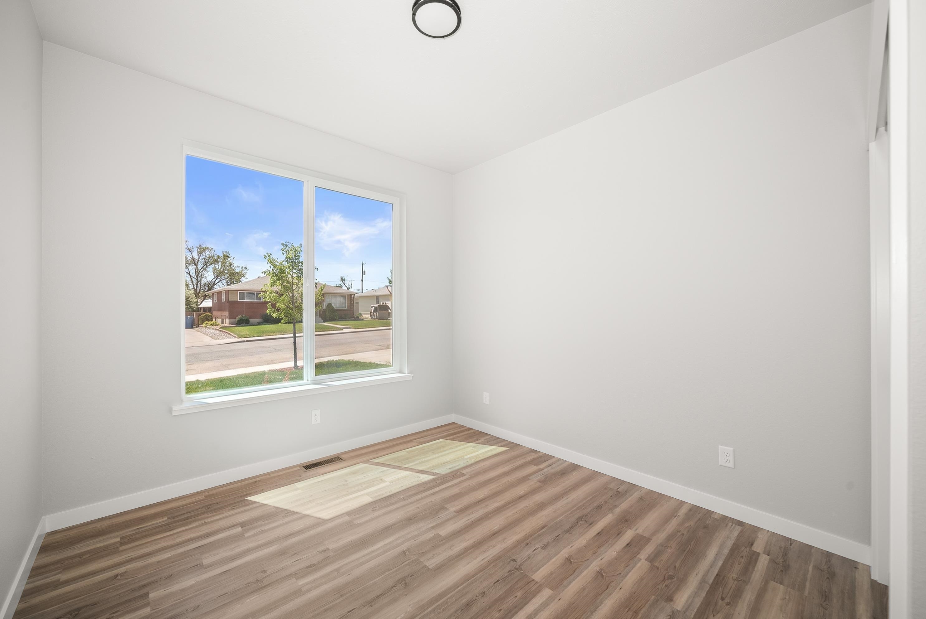 2011 E Longfellow Ave - Photo 25