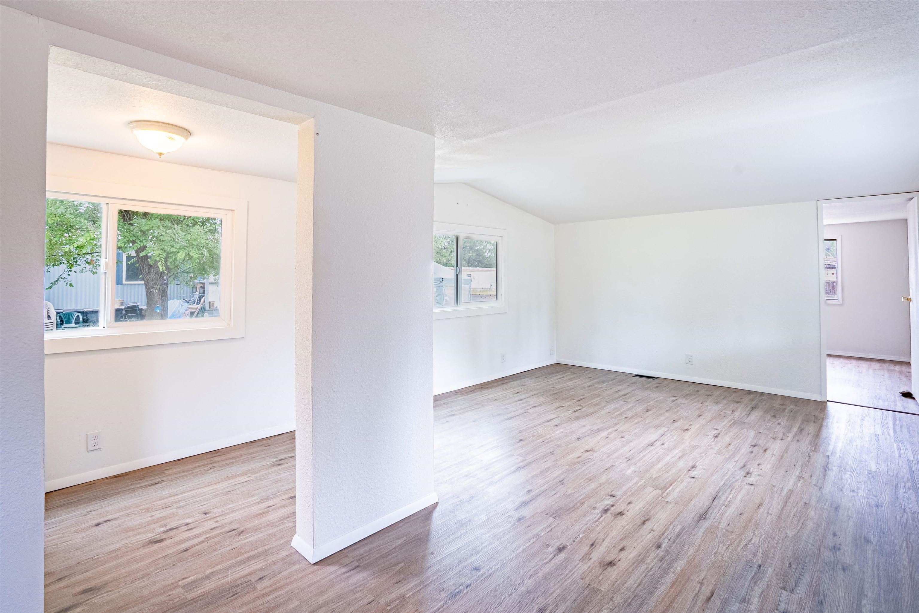 34124 N Newport Hwy - Photo 3