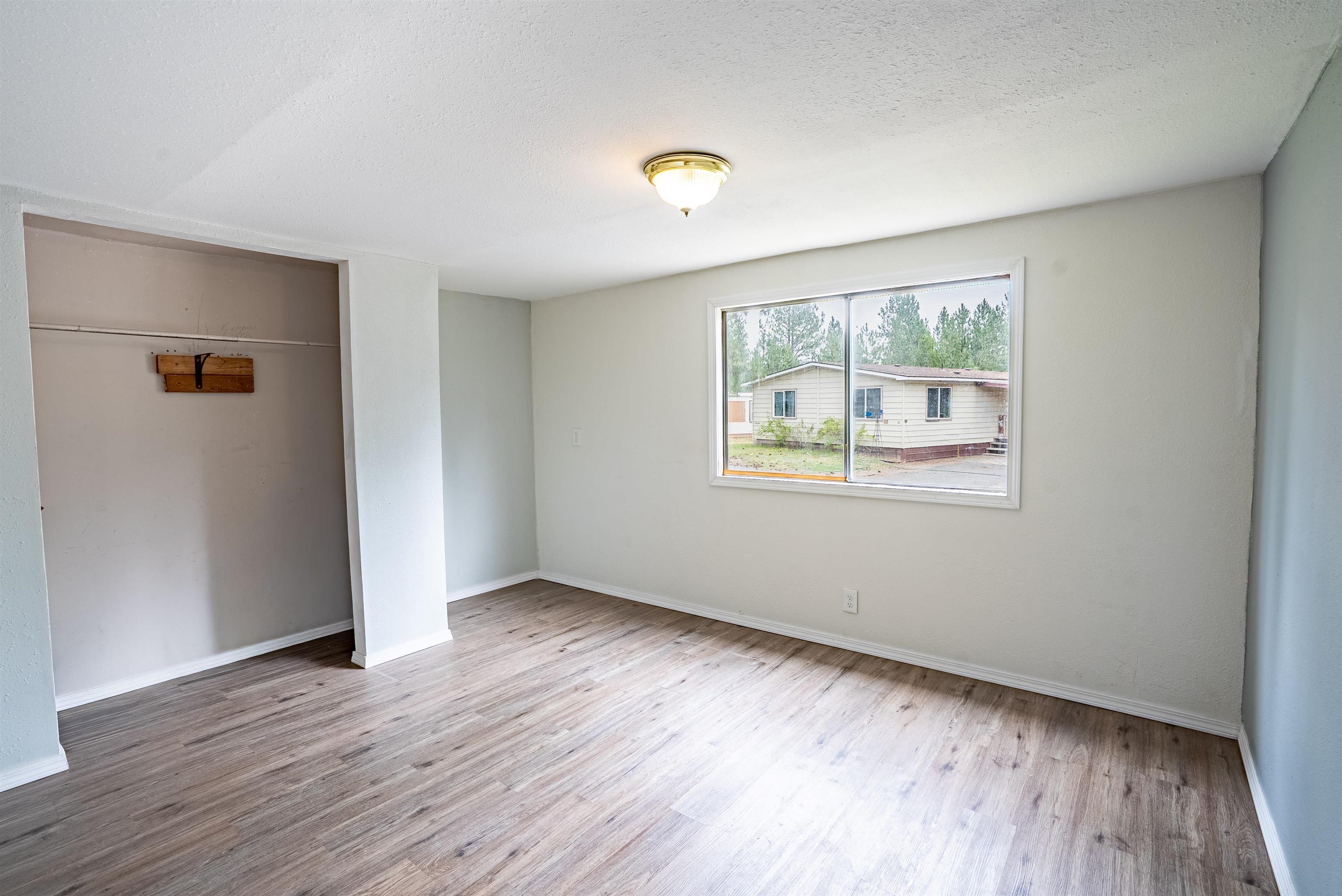 34124 N Newport Hwy - Photo 9