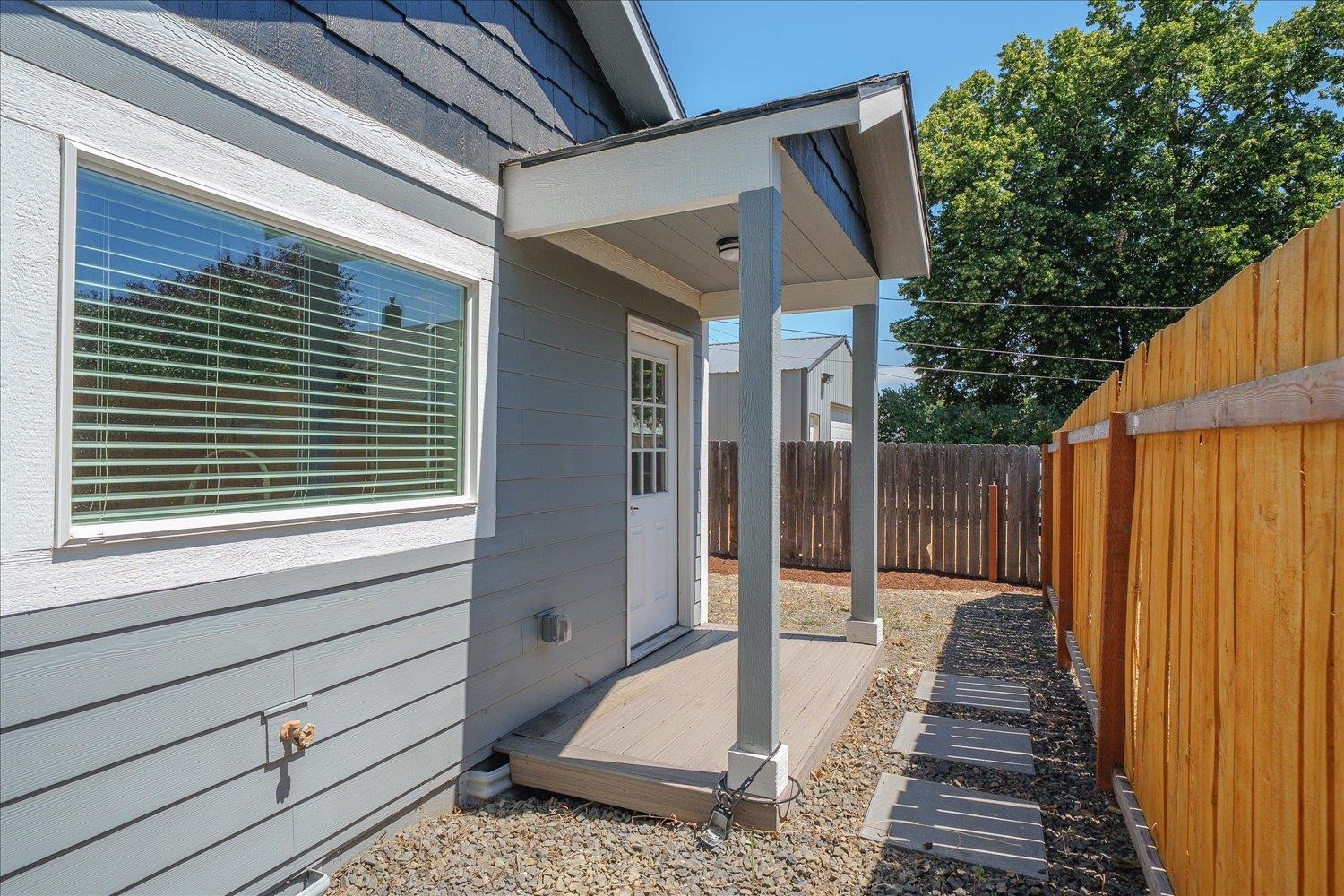 2203 E Glass Ave - Photo 6