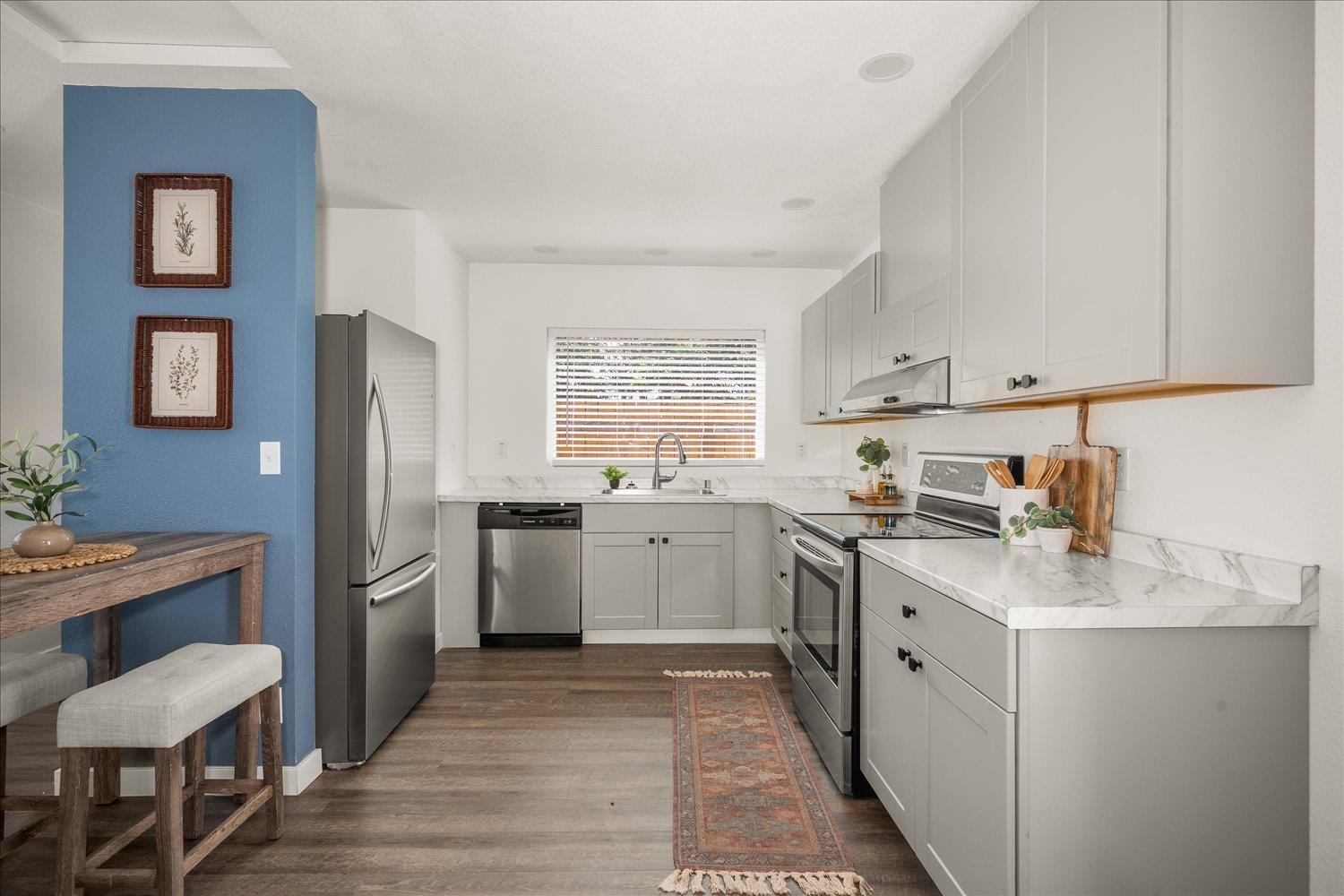 2203 E Glass Ave - Photo 14