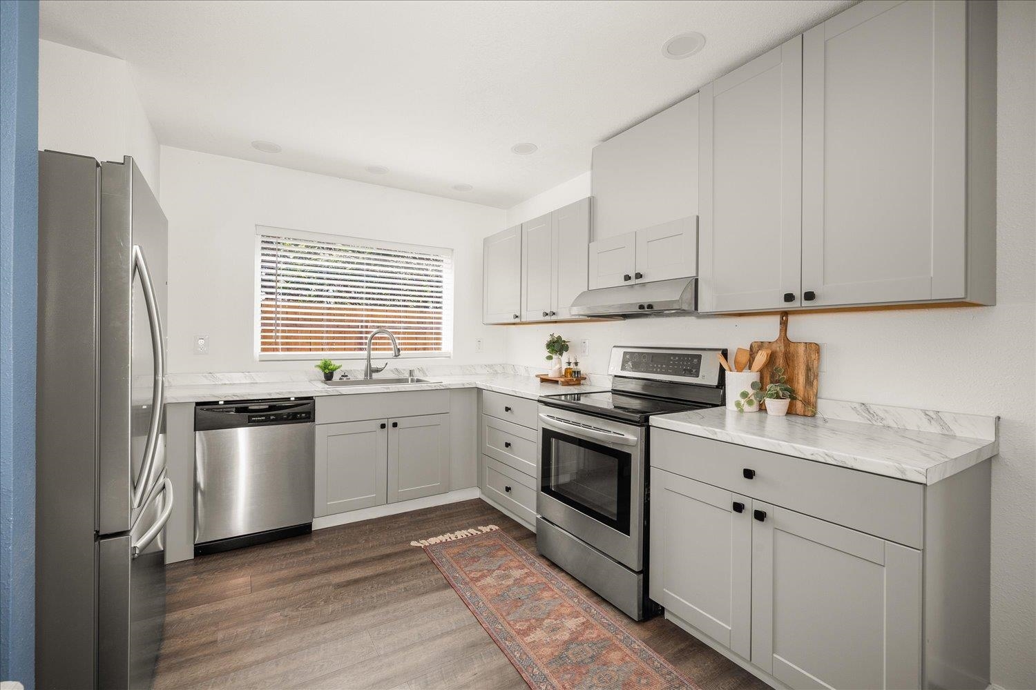 2203 E Glass Ave - Photo 15