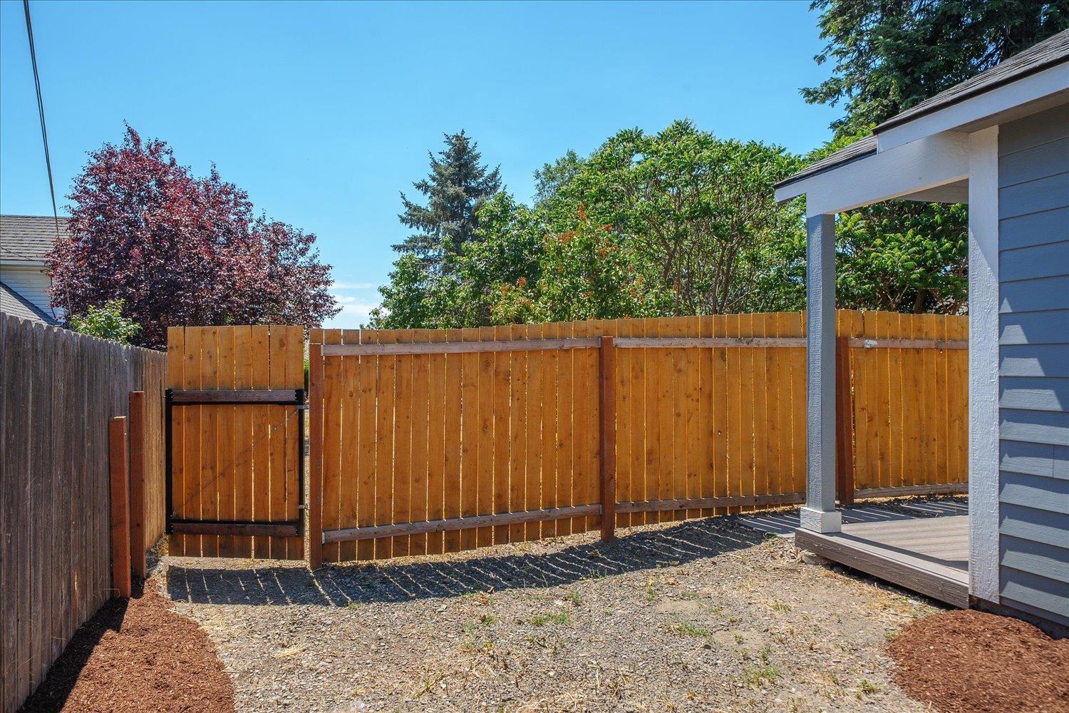 2203 E Glass Ave - Photo 33