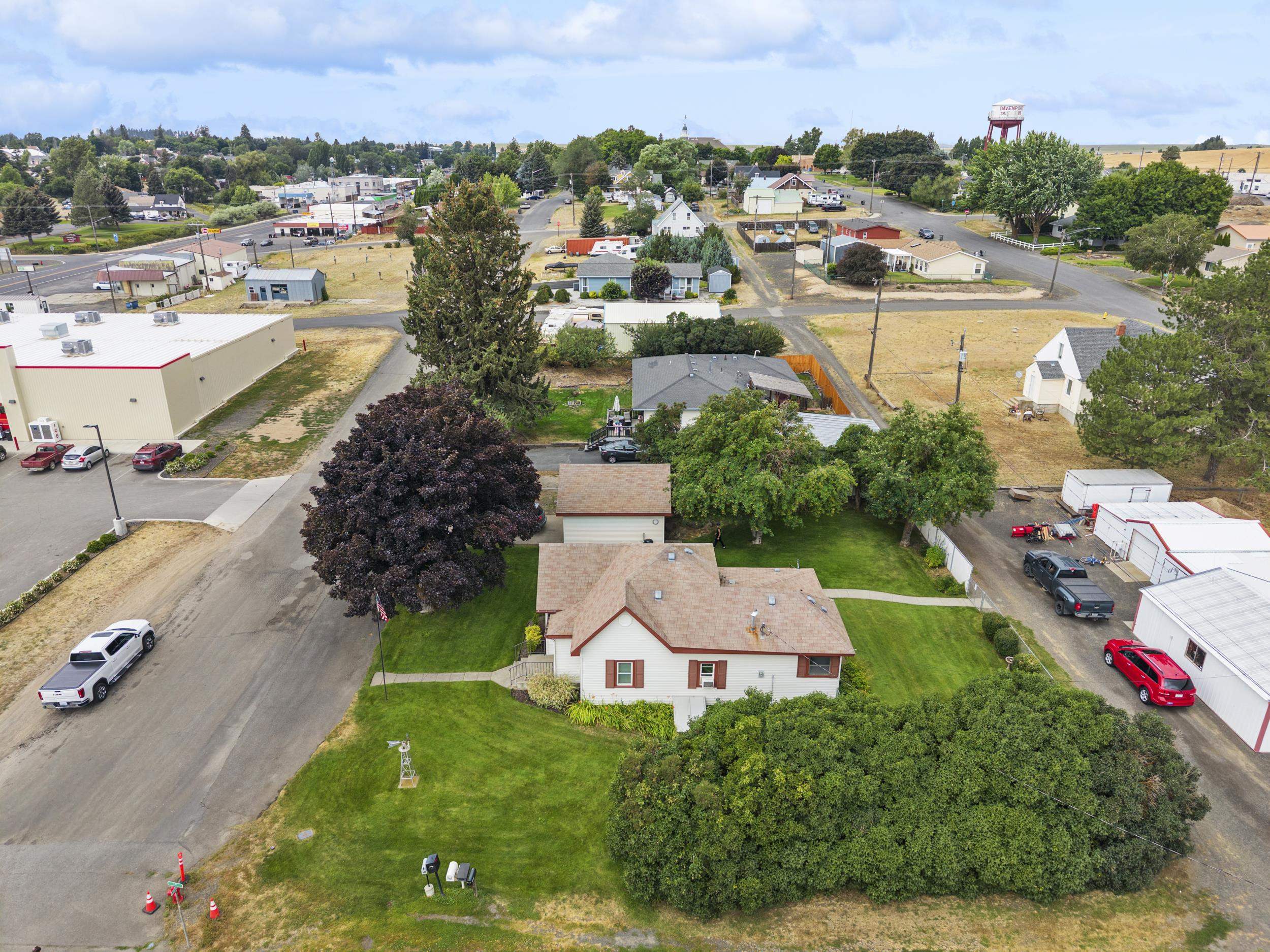 114 Logan St - Photo 14