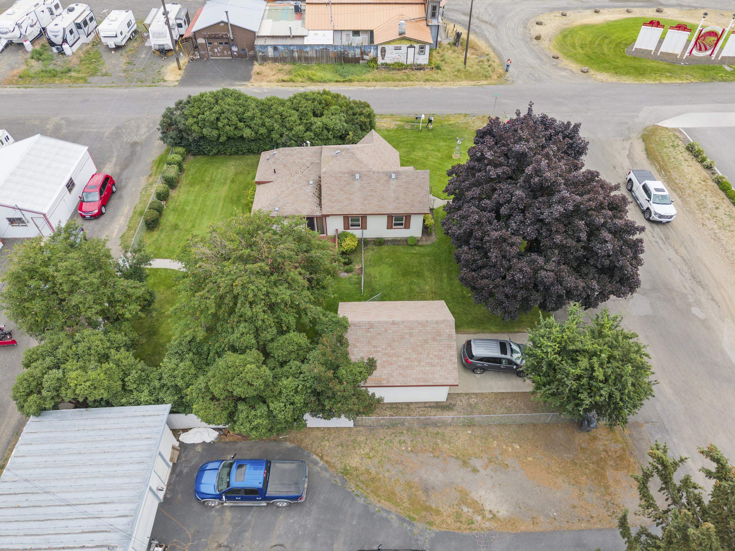 114 Logan St - Photo 16