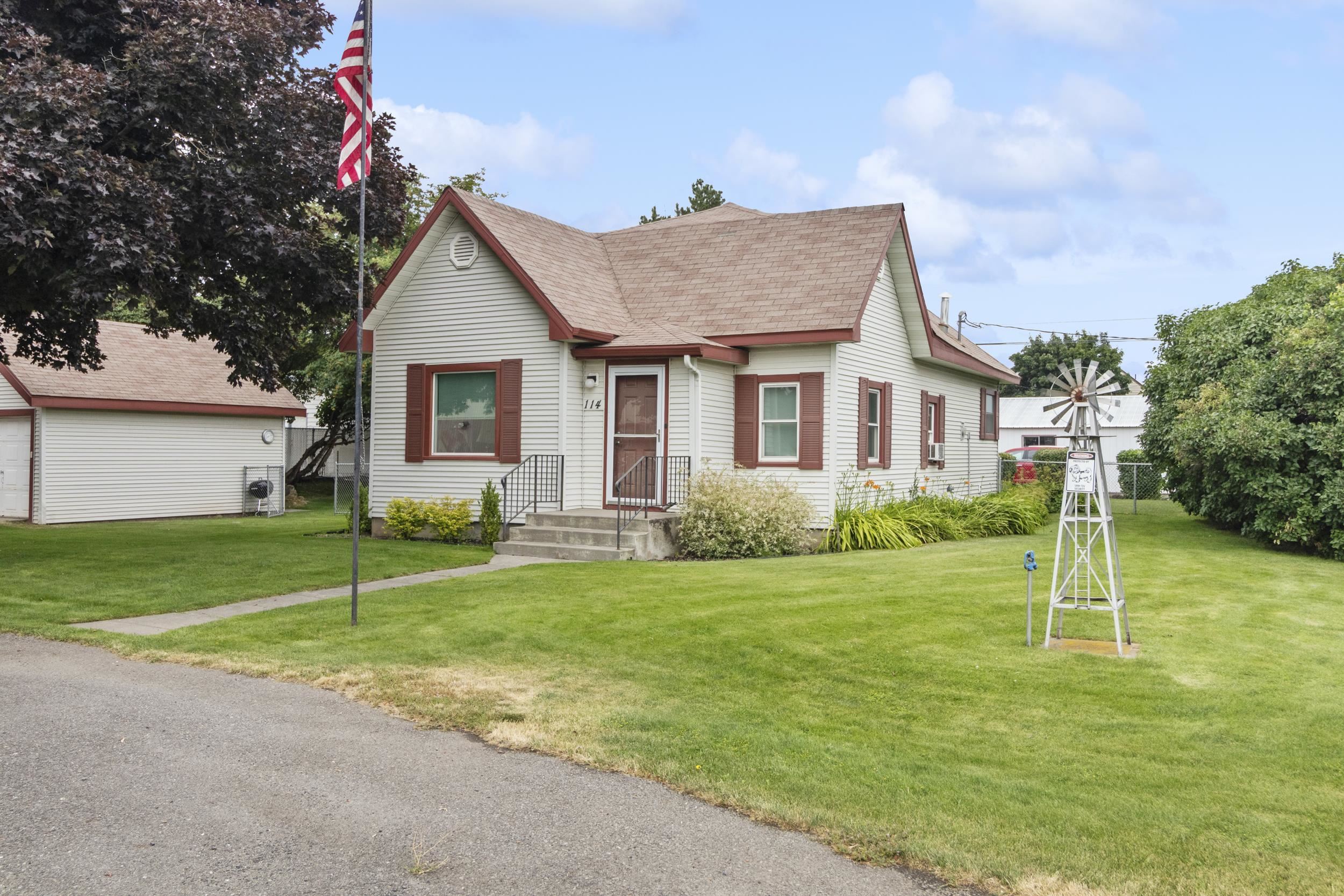 114 Logan St - Photo 19