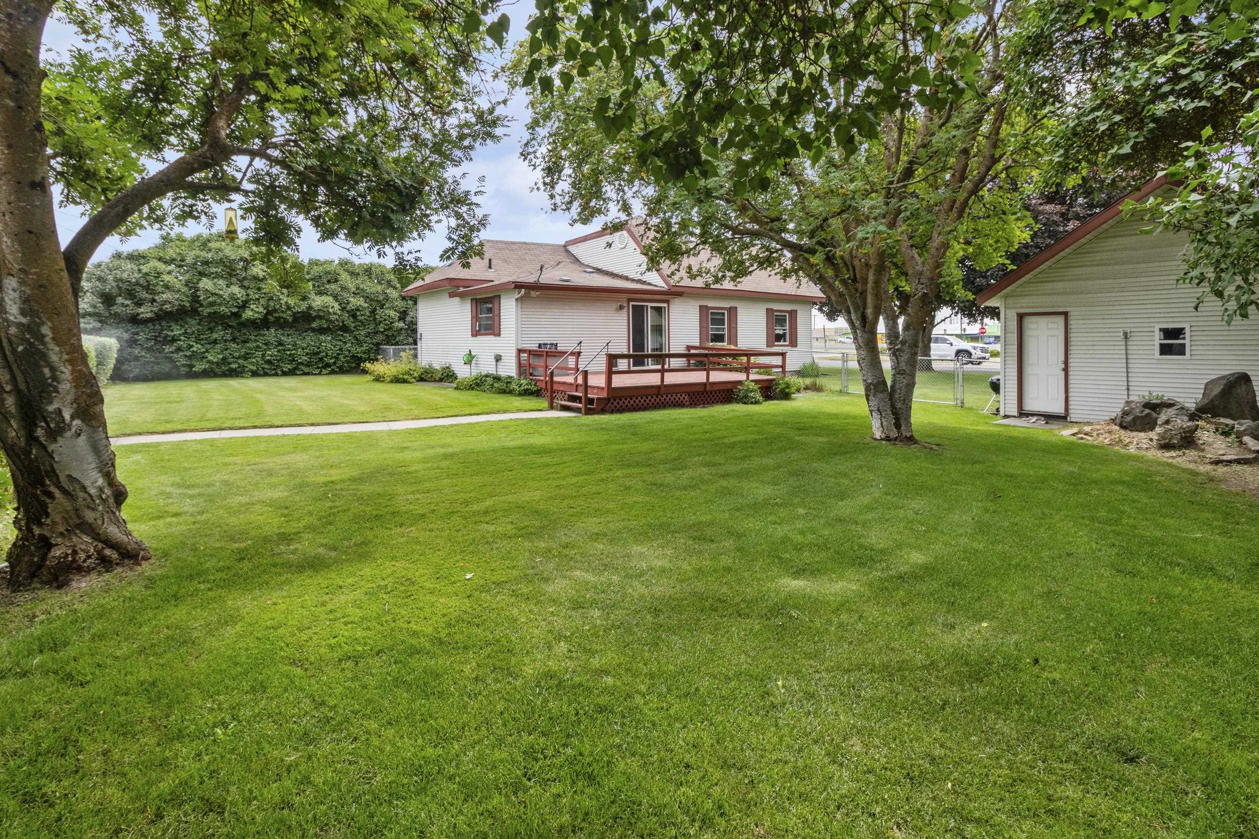 114 Logan St - Photo 21