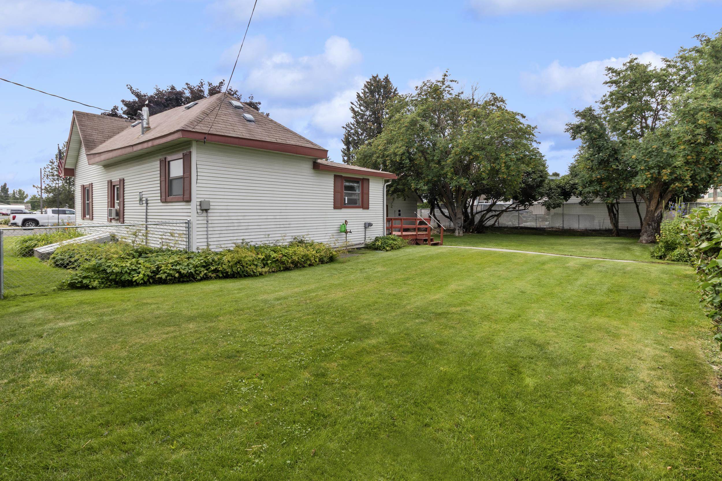 114 Logan St - Photo 24