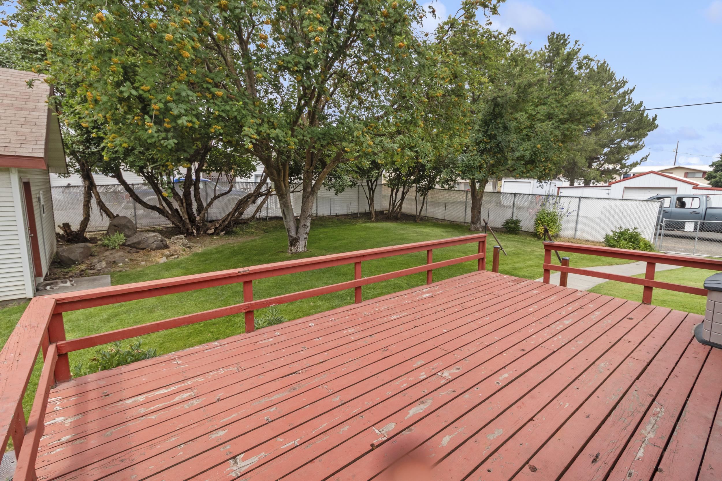 114 Logan St - Photo 25
