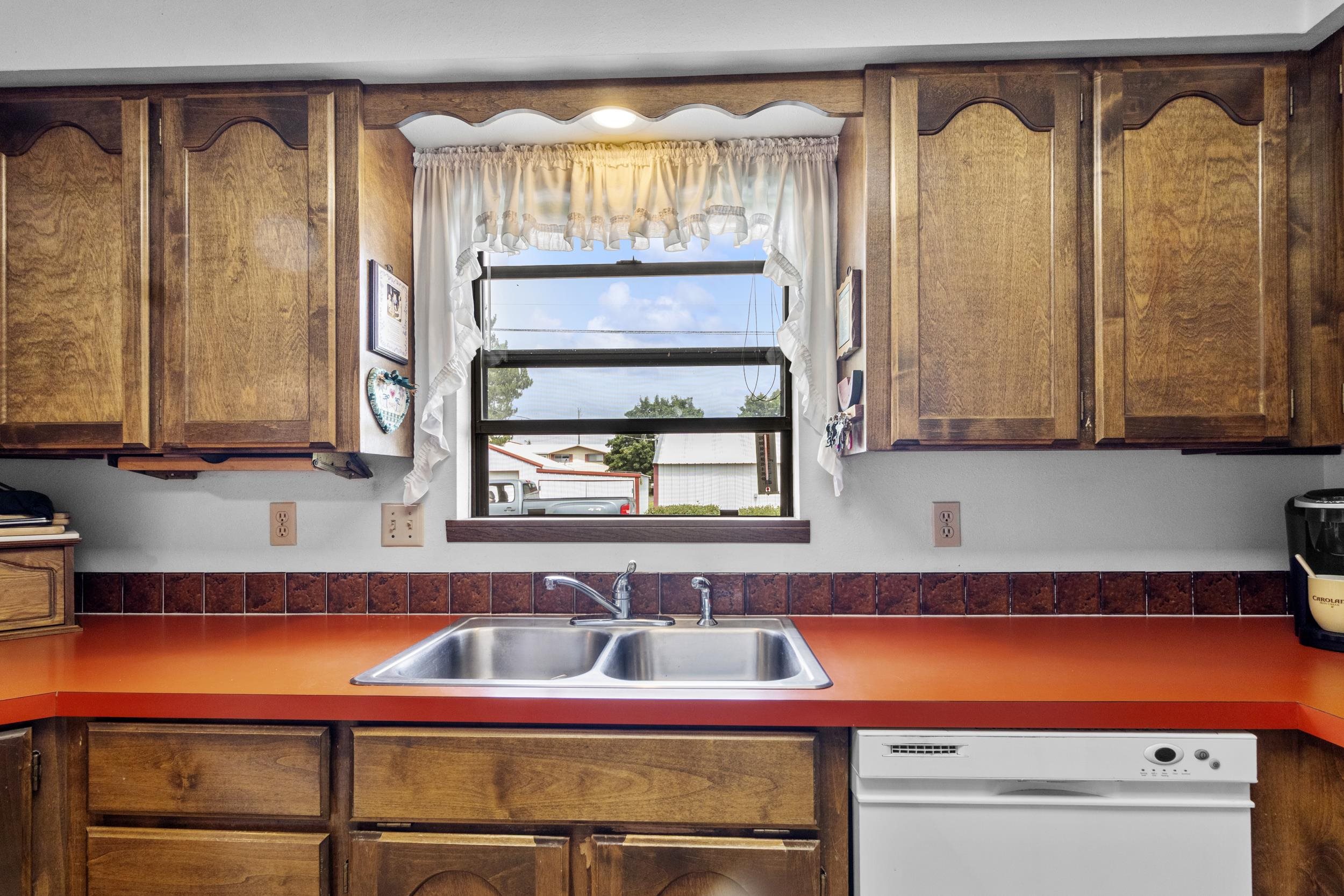 114 Logan St - Photo 30