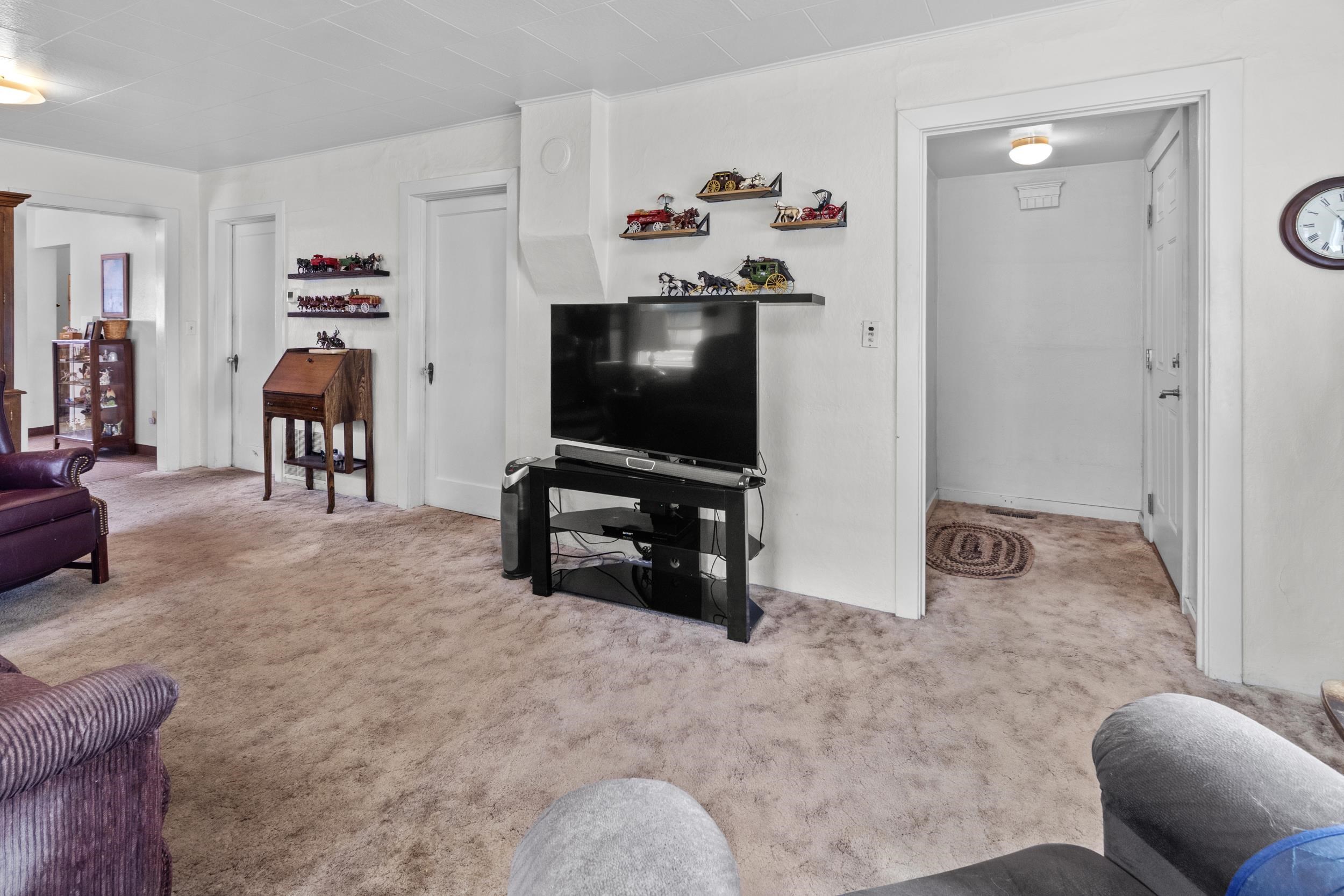 114 Logan St - Photo 40