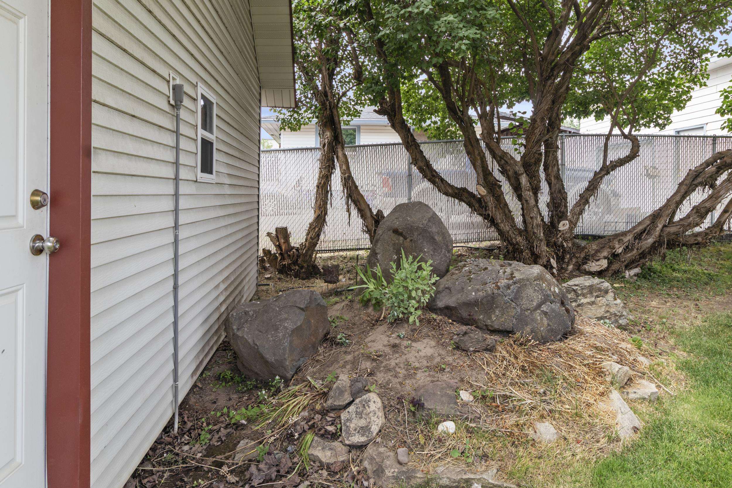 114 Logan St - Photo 46