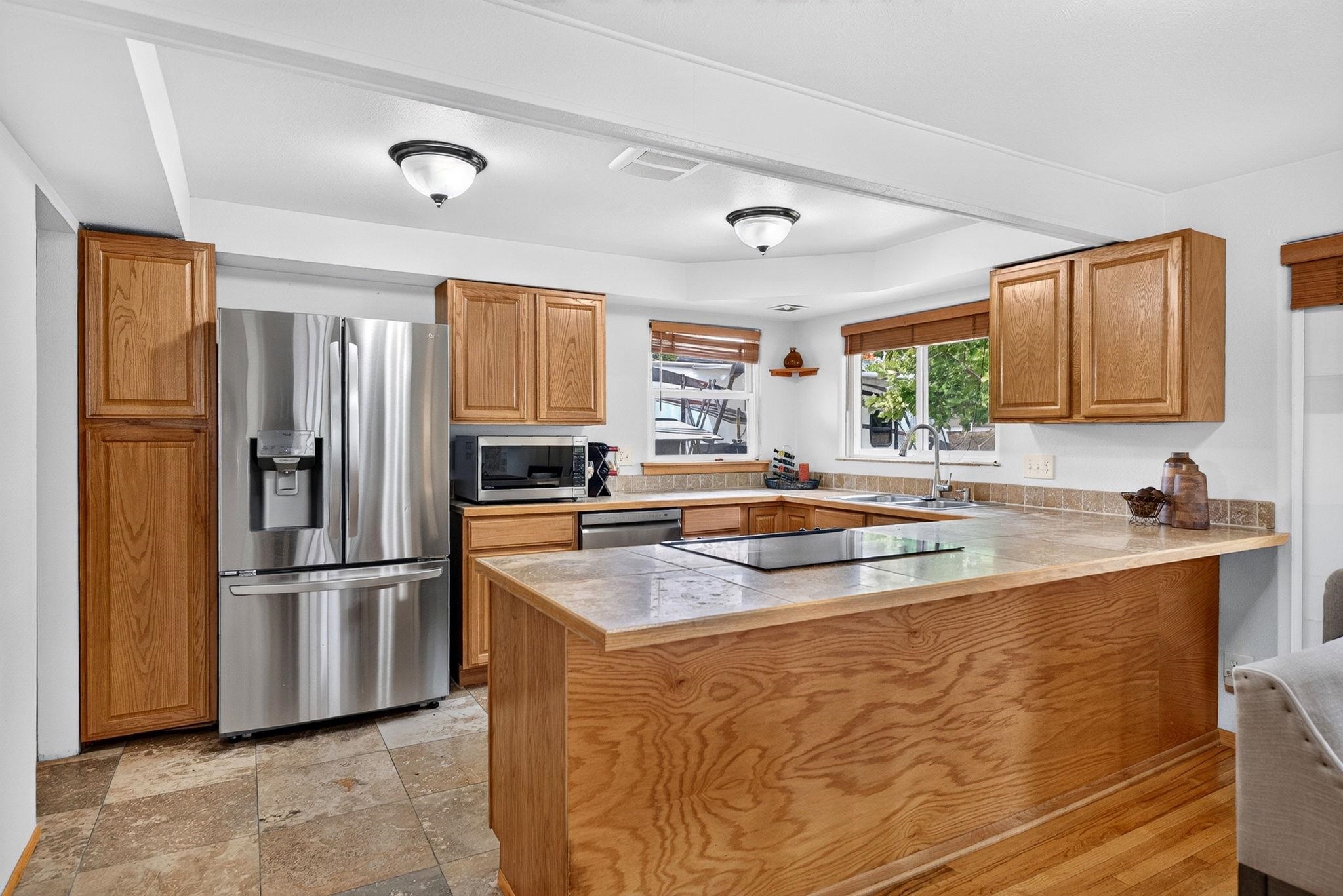 2309 N Wall St - Photo 8