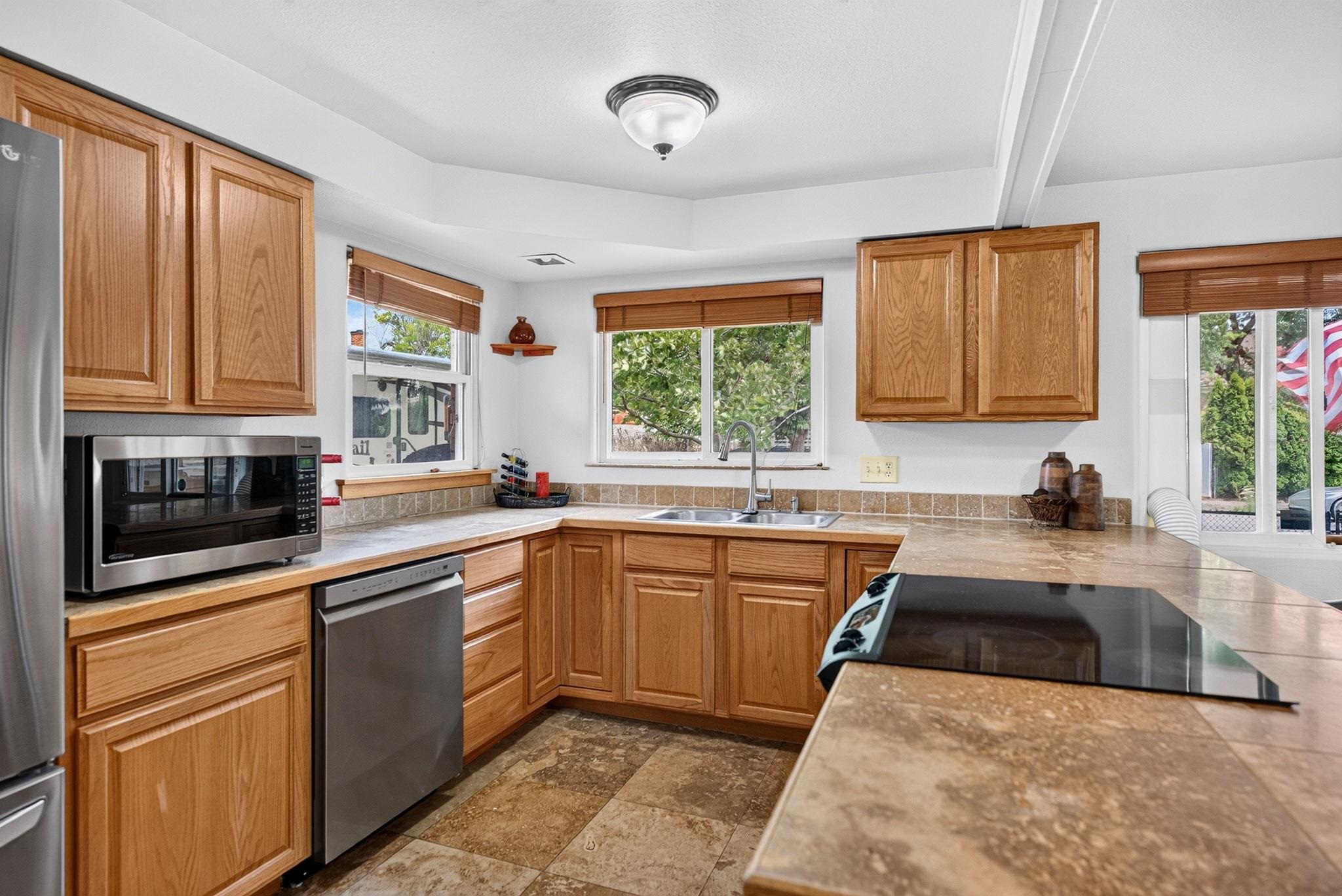 2309 N Wall St - Photo 10