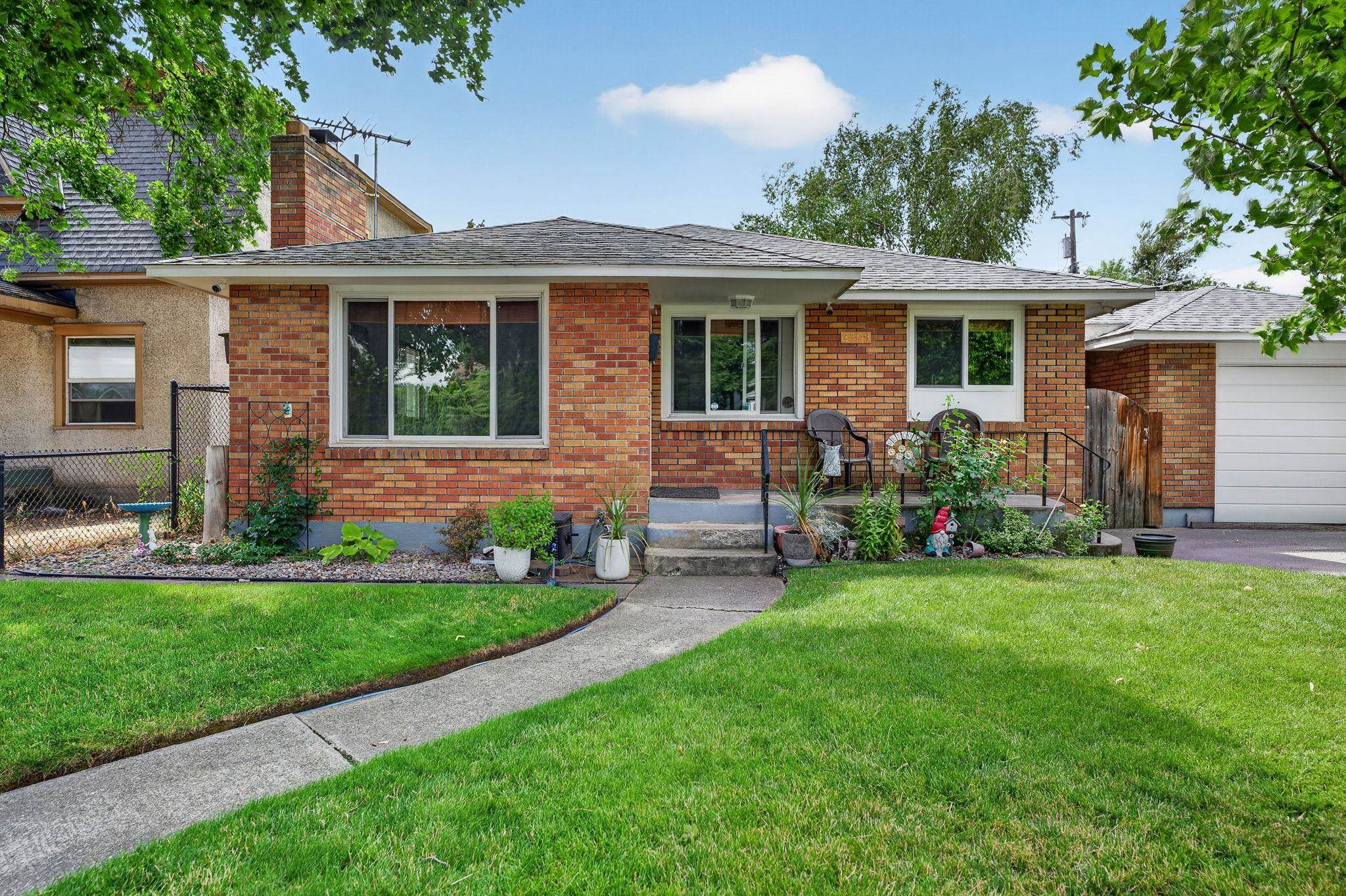 2309 N Wall St - Photo 1
