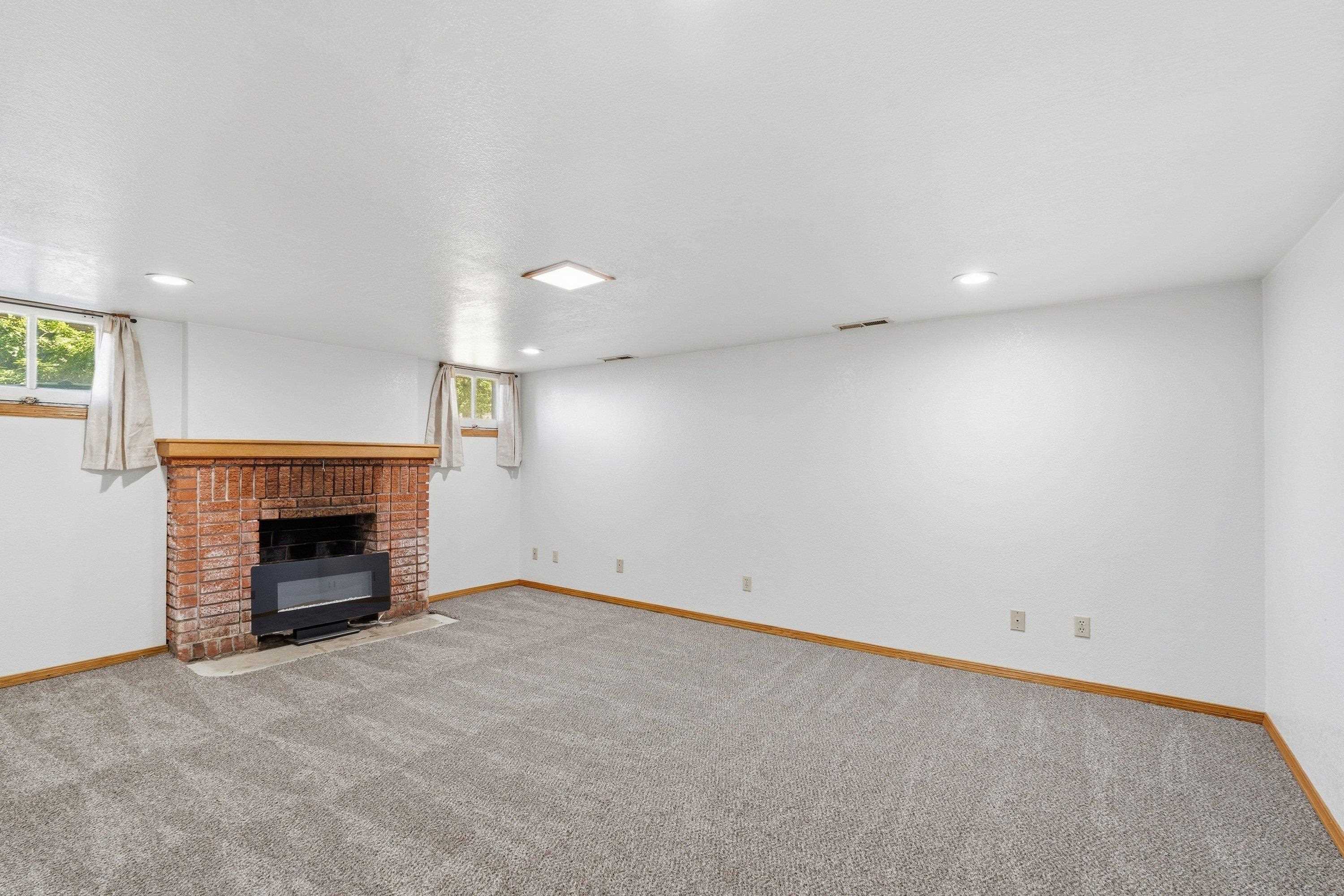 3302 W 8TH Ave - Photo 19