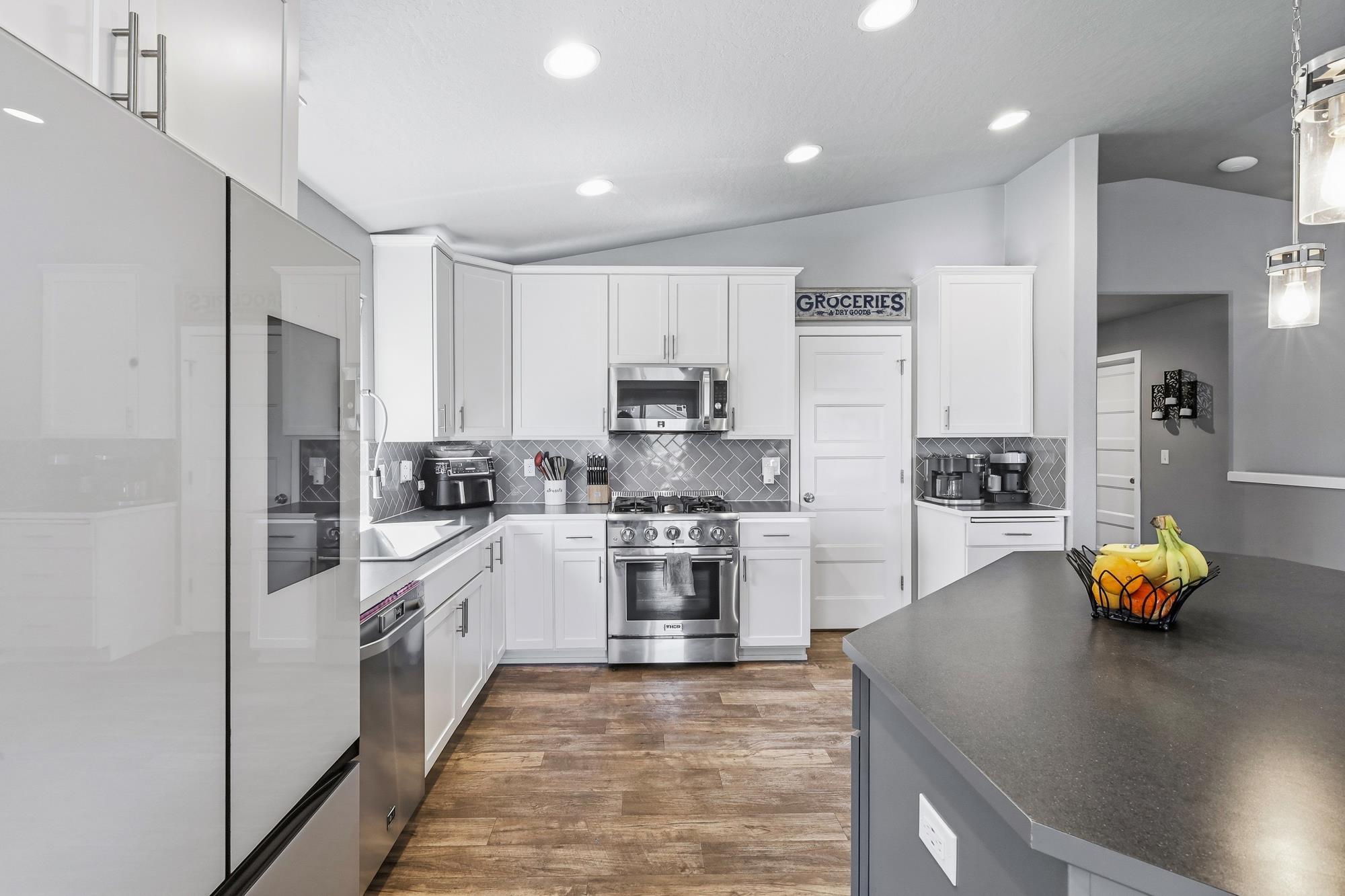 17217 E 17th Ave - Photo 6