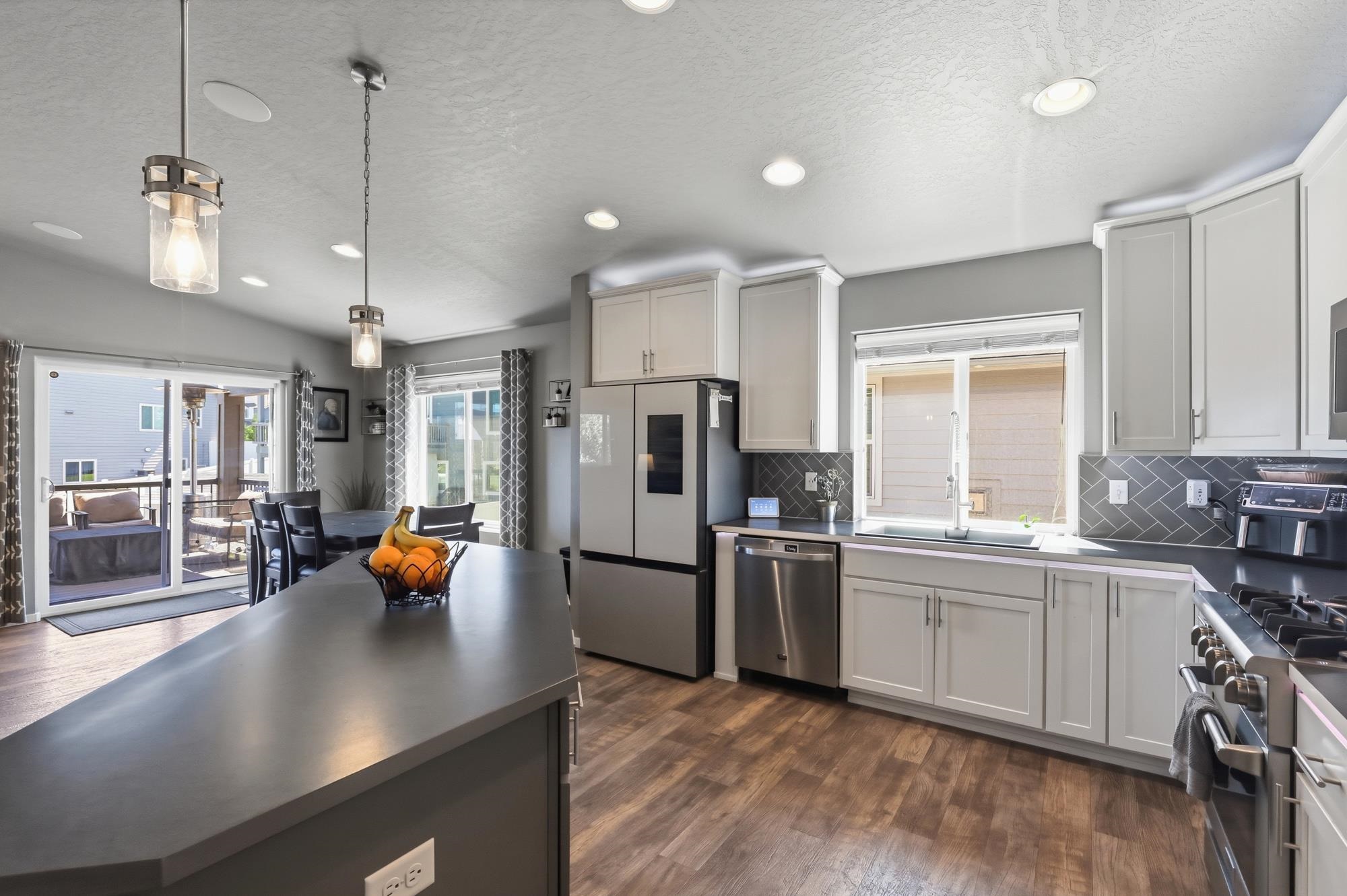 17217 E 17th Ave - Photo 8